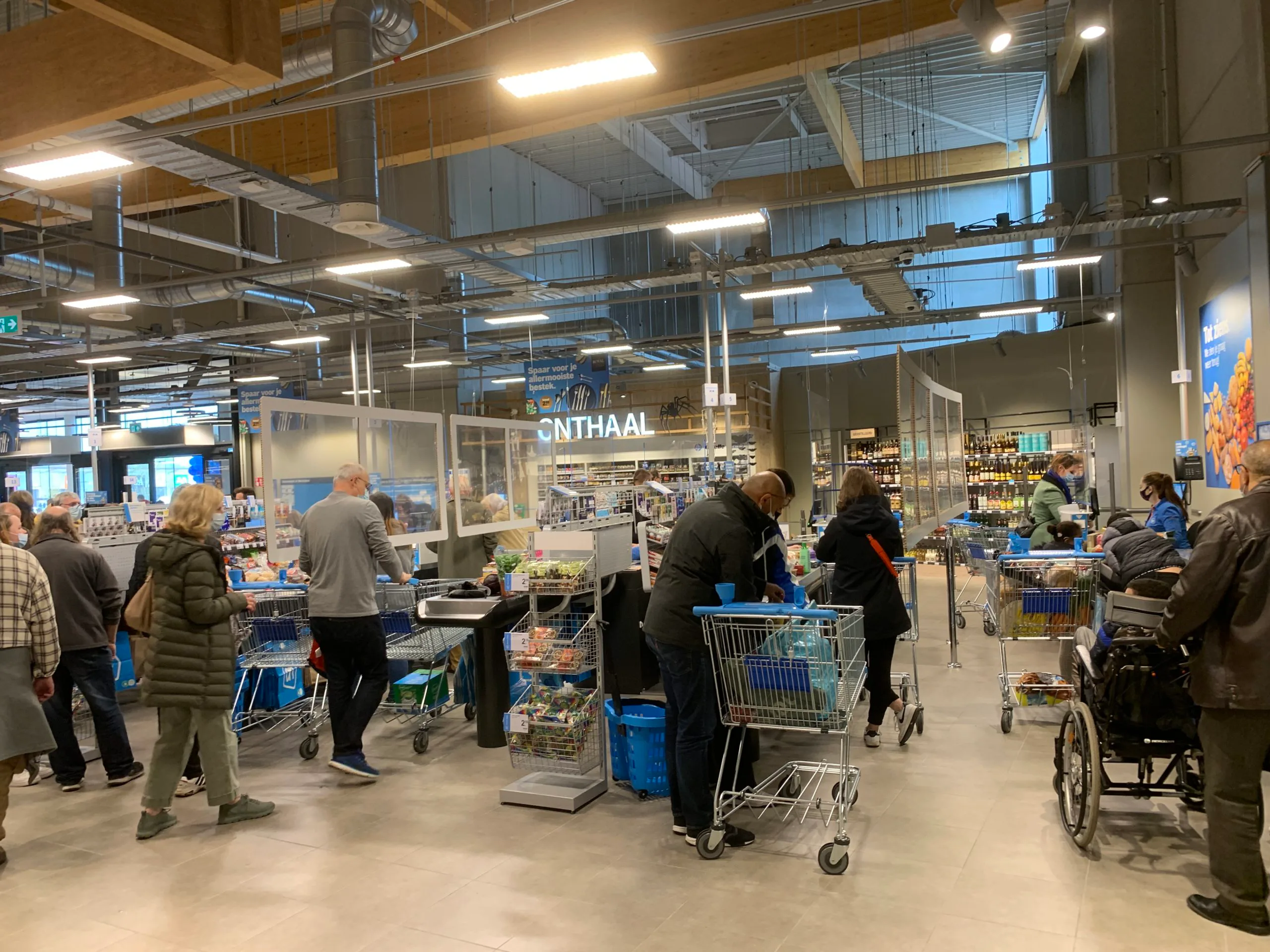 Fotoreportage: Zo ziet de eerste AH XL in België eruit
