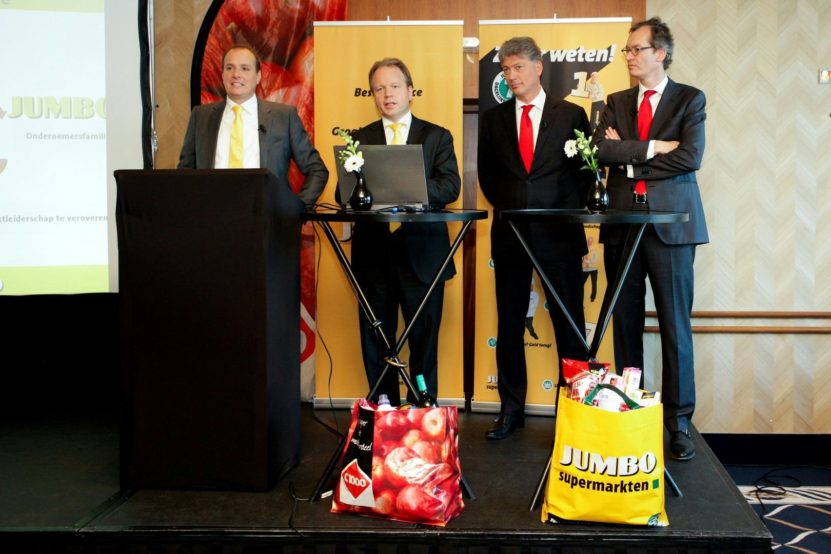Persconferentie van Jumbo en C100 in het Amsterdamse Hilton Hotel waarin de overname van C1000 door Jumbo werd aangekondigd en toegelicht.  Foto: Sebastiaan Rozendaal
