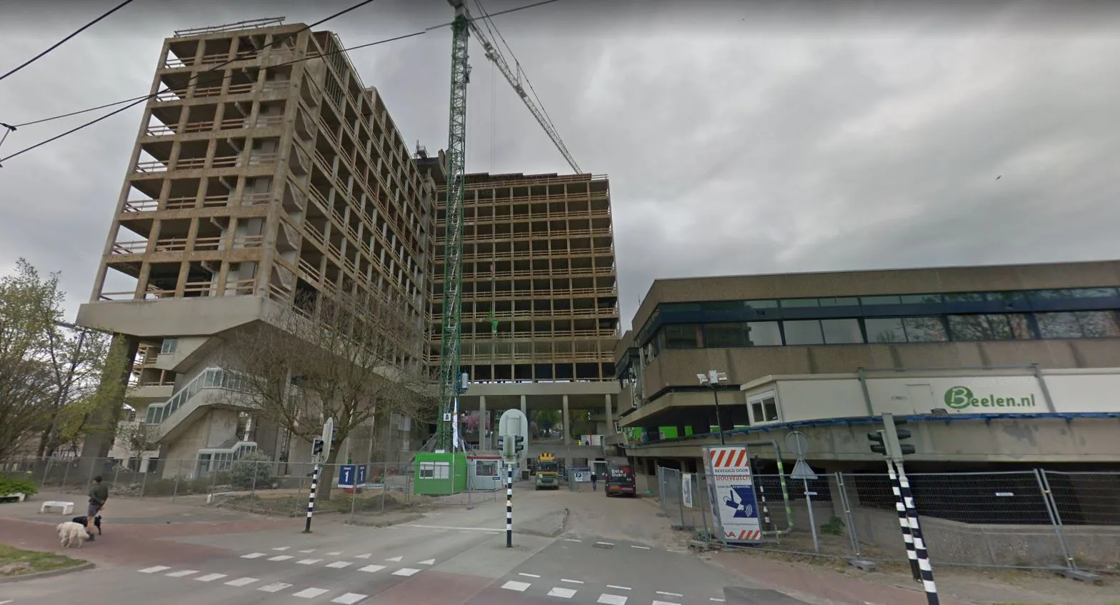 AH opent onder oud-Postbank-hoofdkantoor Arnhem