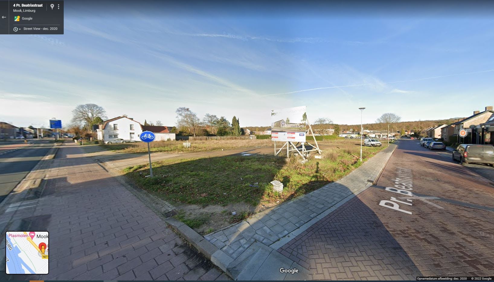 Het stuk grond waar eerst een filiaal van Jan Linders zou komen en waar nu Jumbo een supermarkt krijgt. Foto: Google Streetview.