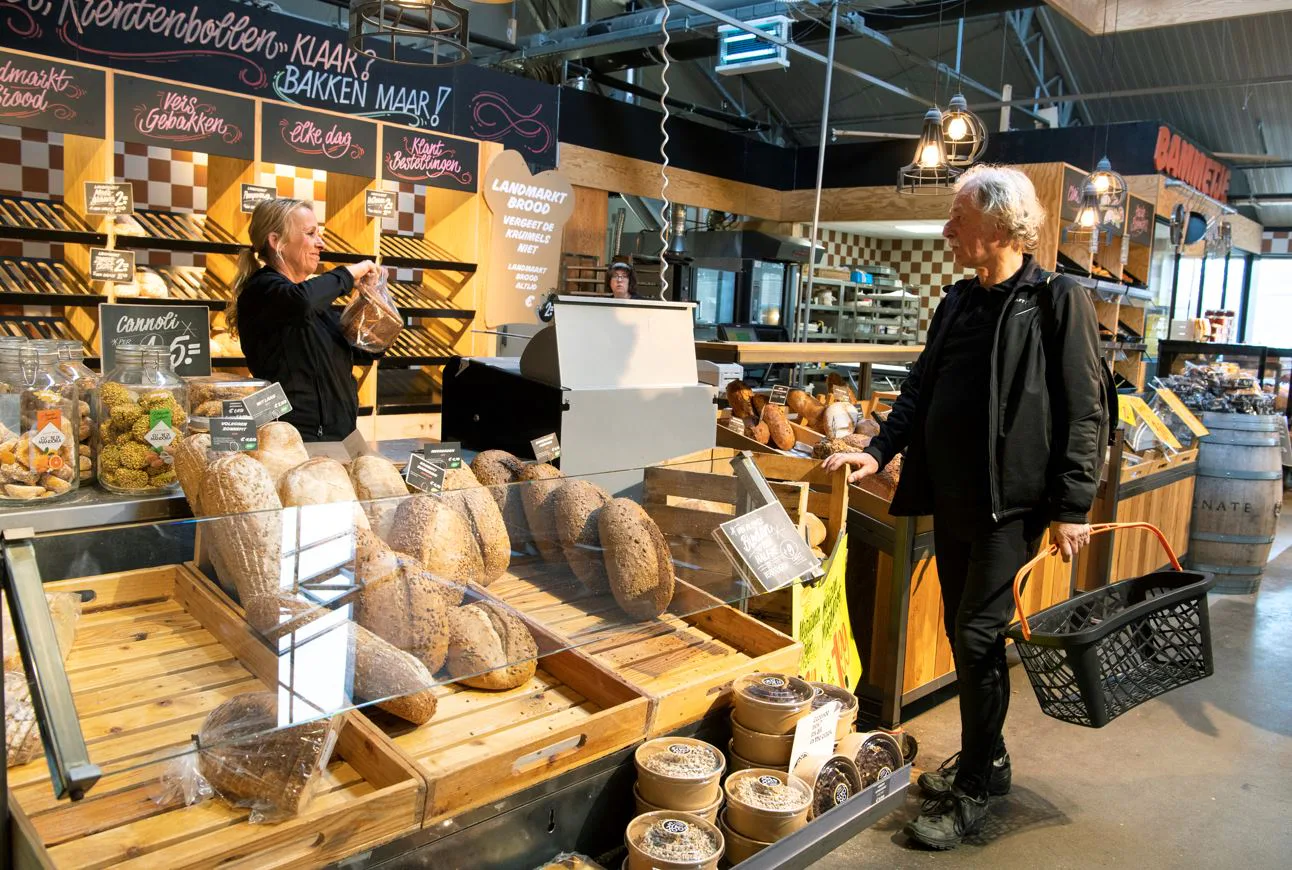 De broodafdeling van de winkel