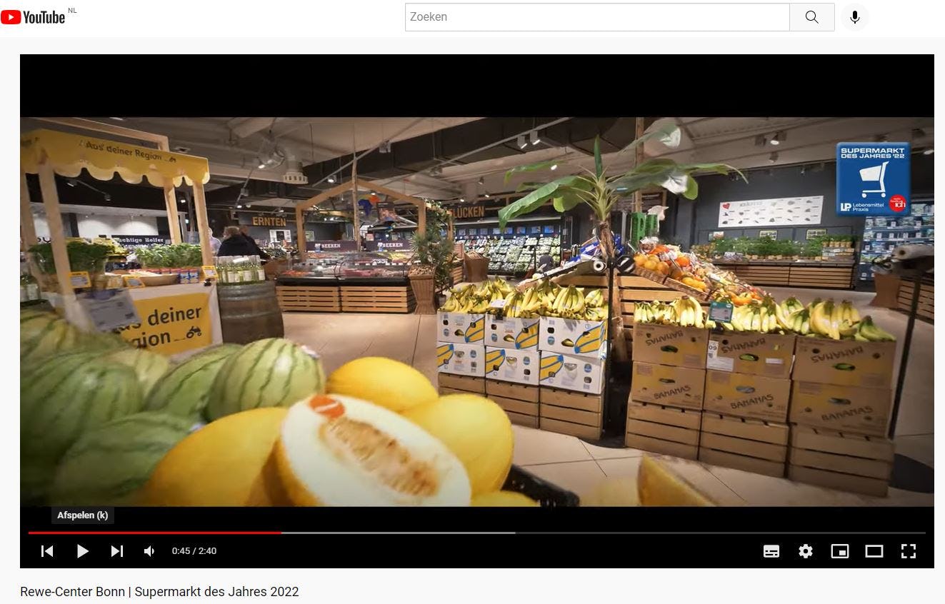 Rewe Center Bonn, Supermarkt van het Jaar in Duitsland. Foto: YouTube video.