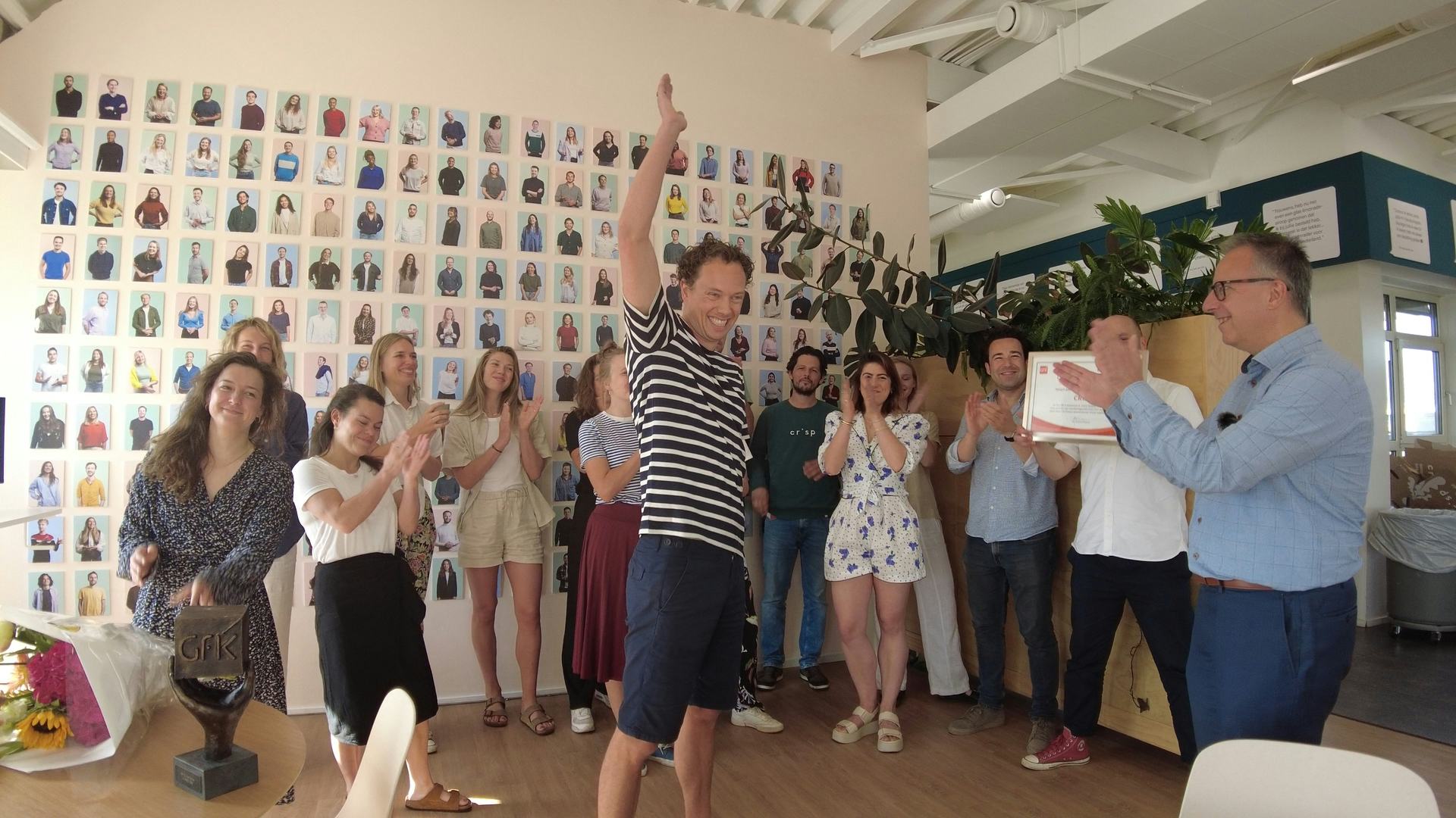 Tom Peeters juicht bij plek 1 in E-commerce rapport Foto: Distrifood