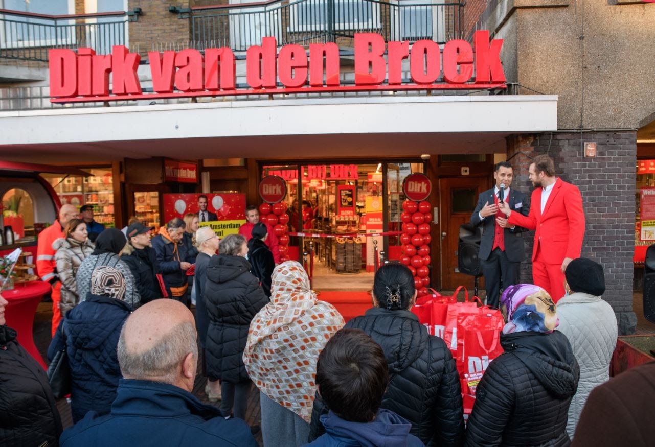 Dirk heropent eerste supermarkt  in Amsterdam