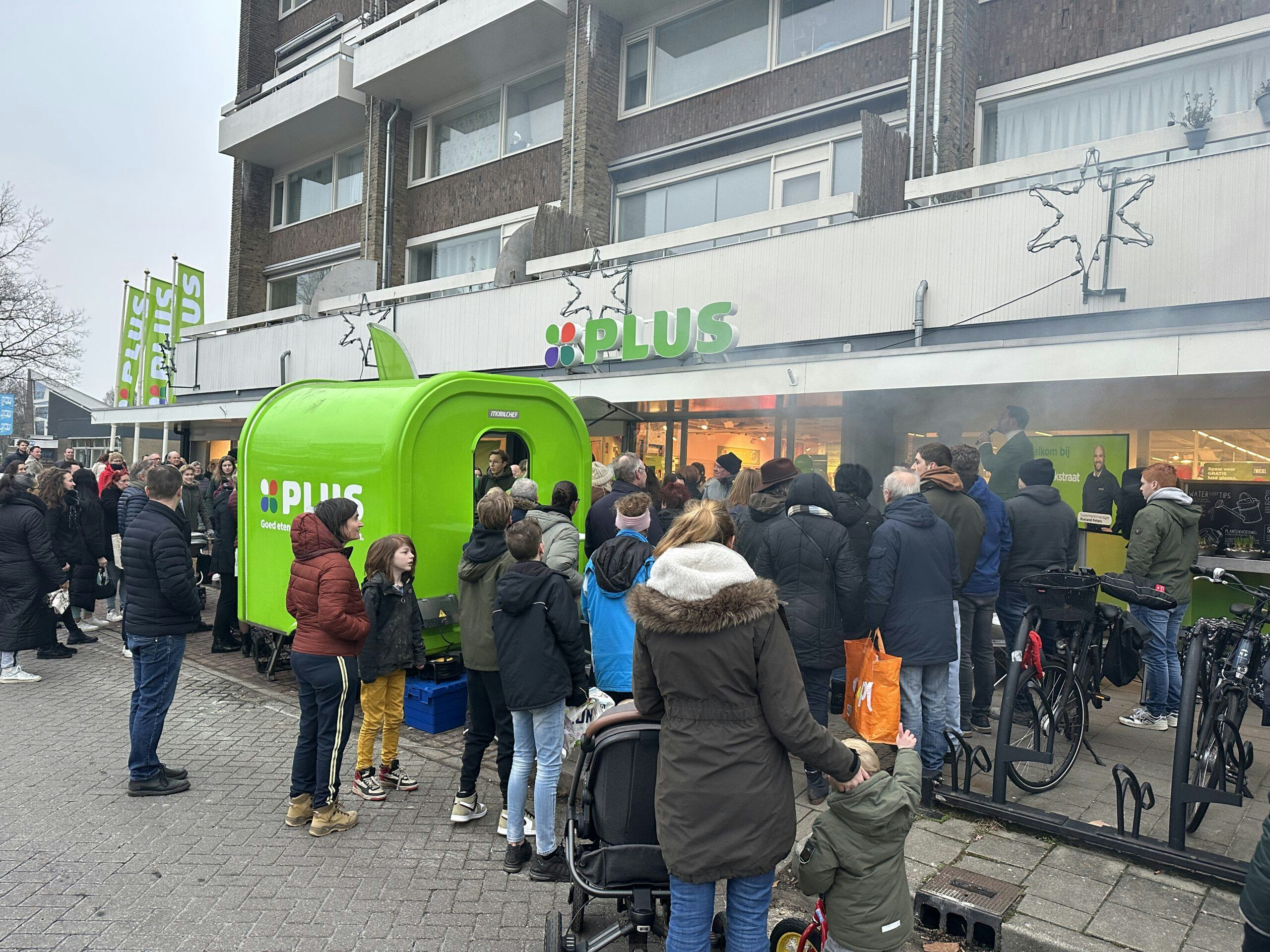 Archieffoto opening Plus-supermarkt Foto: Distrifood