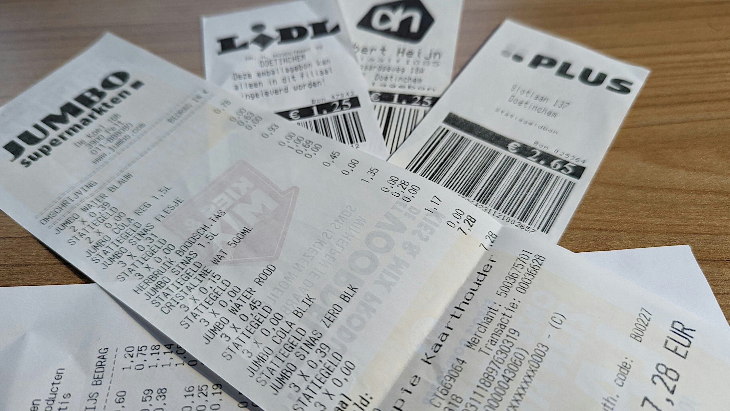 Op de kassabon van de Belgische Jumbo's wordt zelfs expliciet gemeld dat er geen statiegeld wordt gerekend. Foto: Distrifood.