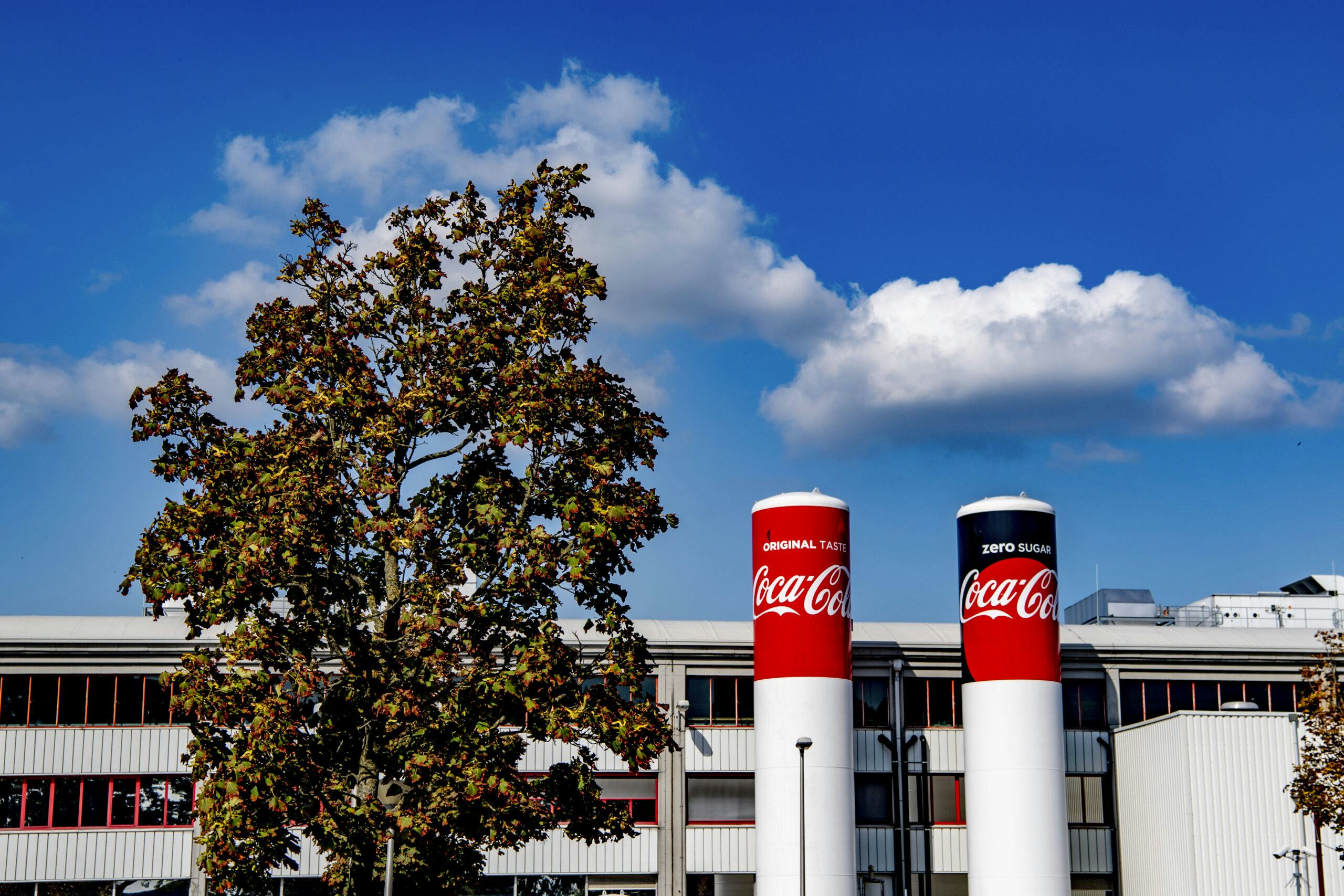 CO₂-neutraal gecertificeerde fabriek van Coca-Cola in Dongen, Brabant. 