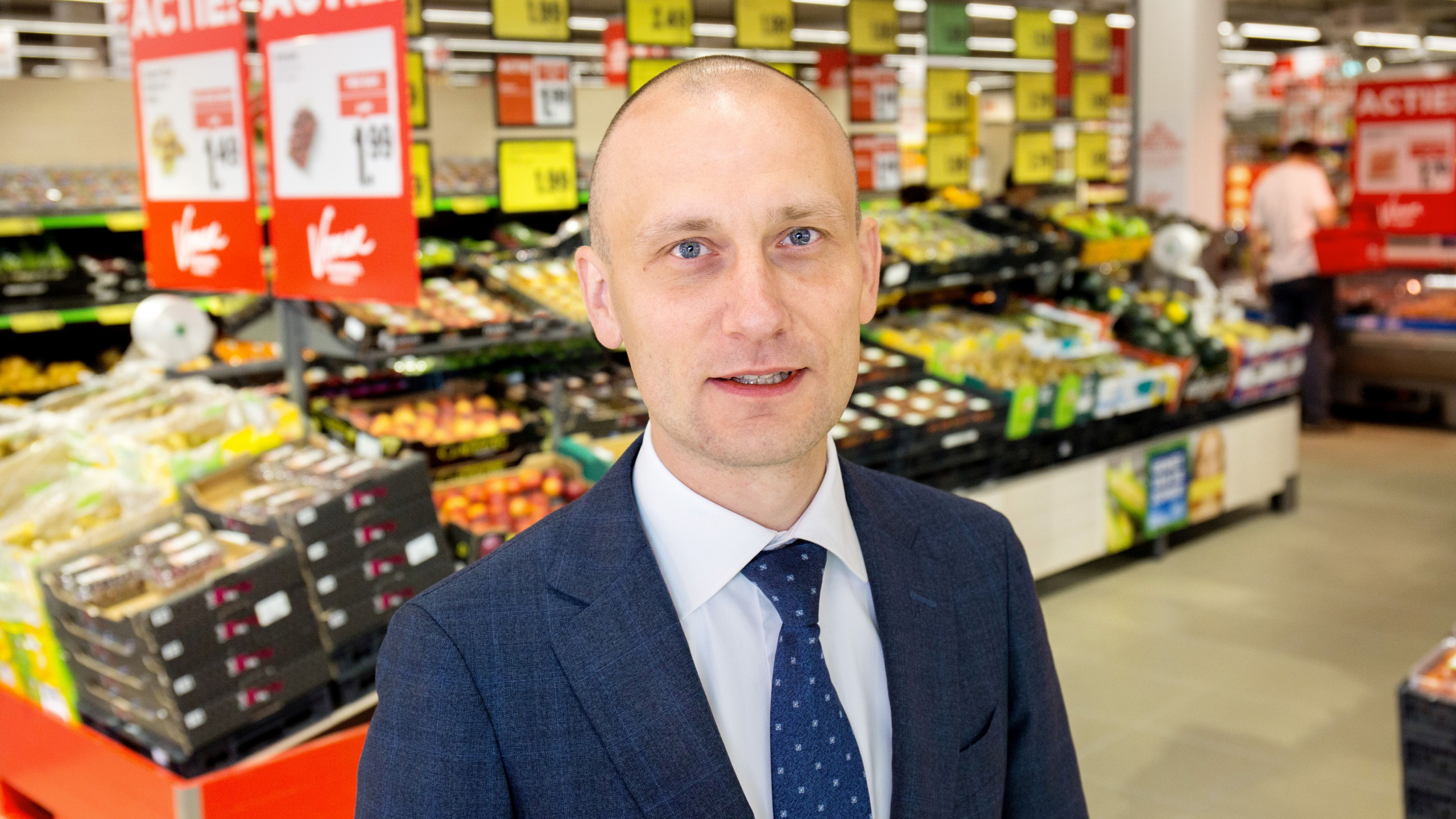 Aart van Haren in zijn Vomar-tijd. Archieffoto Distrifood