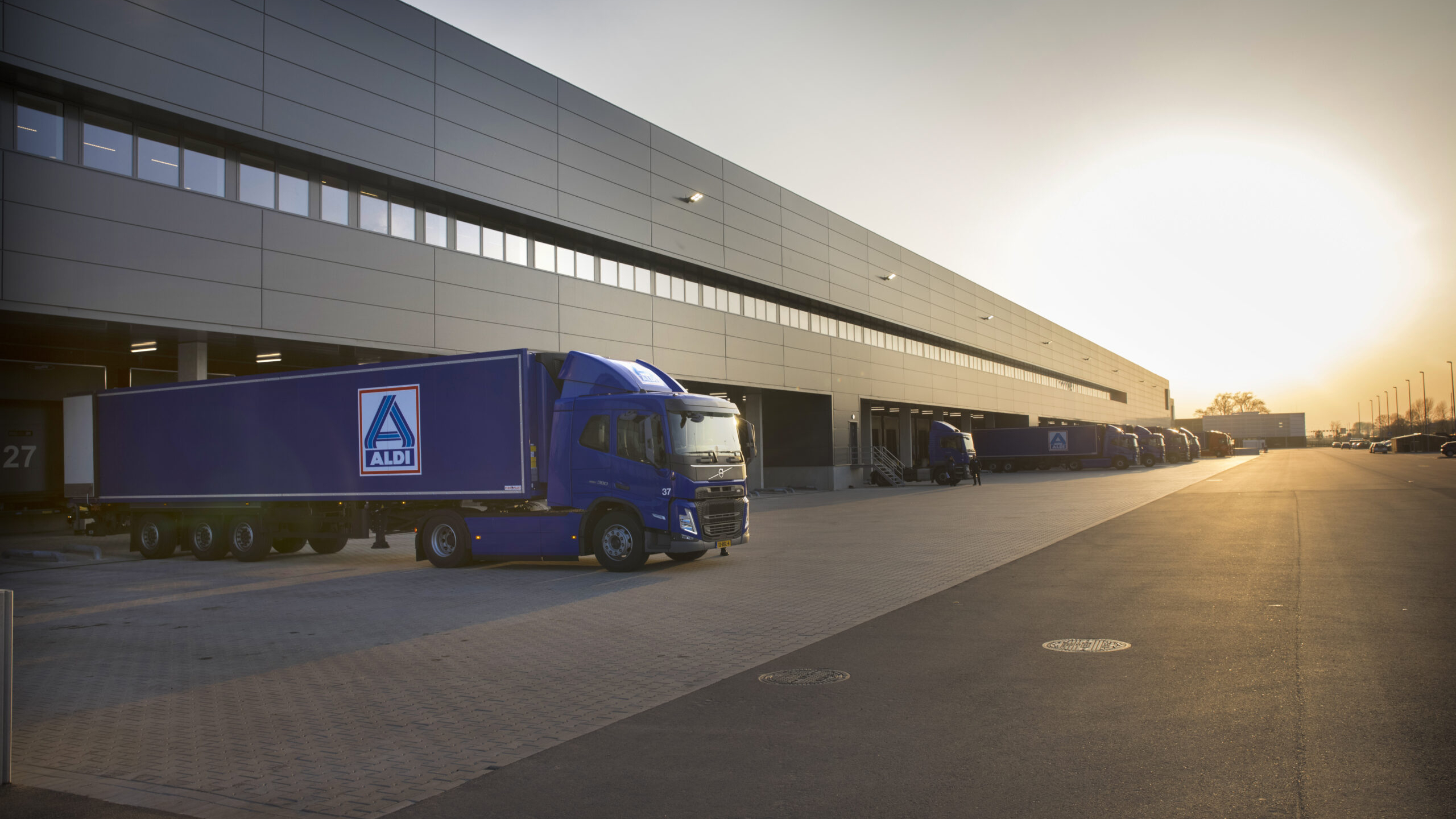 Het Aldi-dc in Deventer. Foto: Koos Groenewold