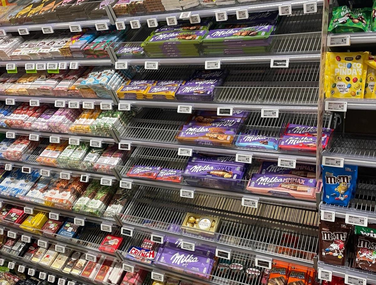 De chocoladerepen van Milka raken op in de Jumbo-winkels. Foto: Distrifood