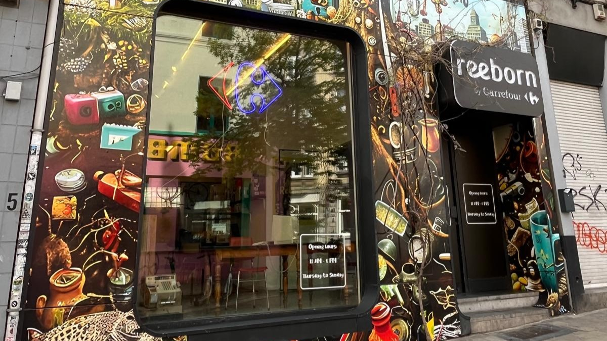 Carrefour opent in Brussel de eerste Carrefour Reeborn pop-upstore voor tweedehandsartikelen. Foto: Carrefour