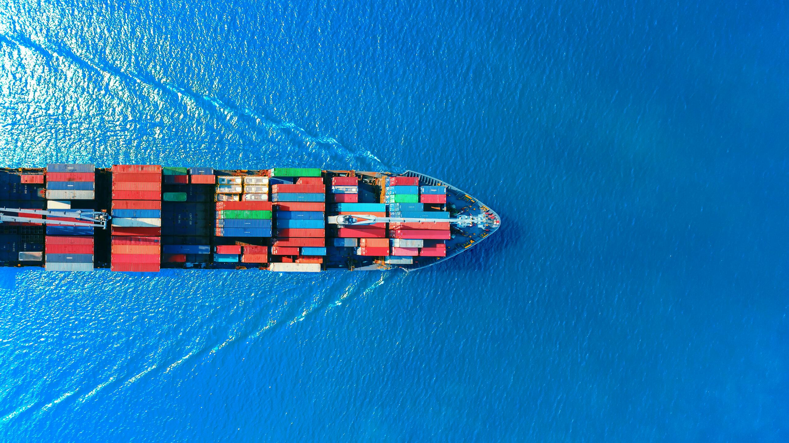 Luchtfoto van een containerschip. Foto: Shutterstock