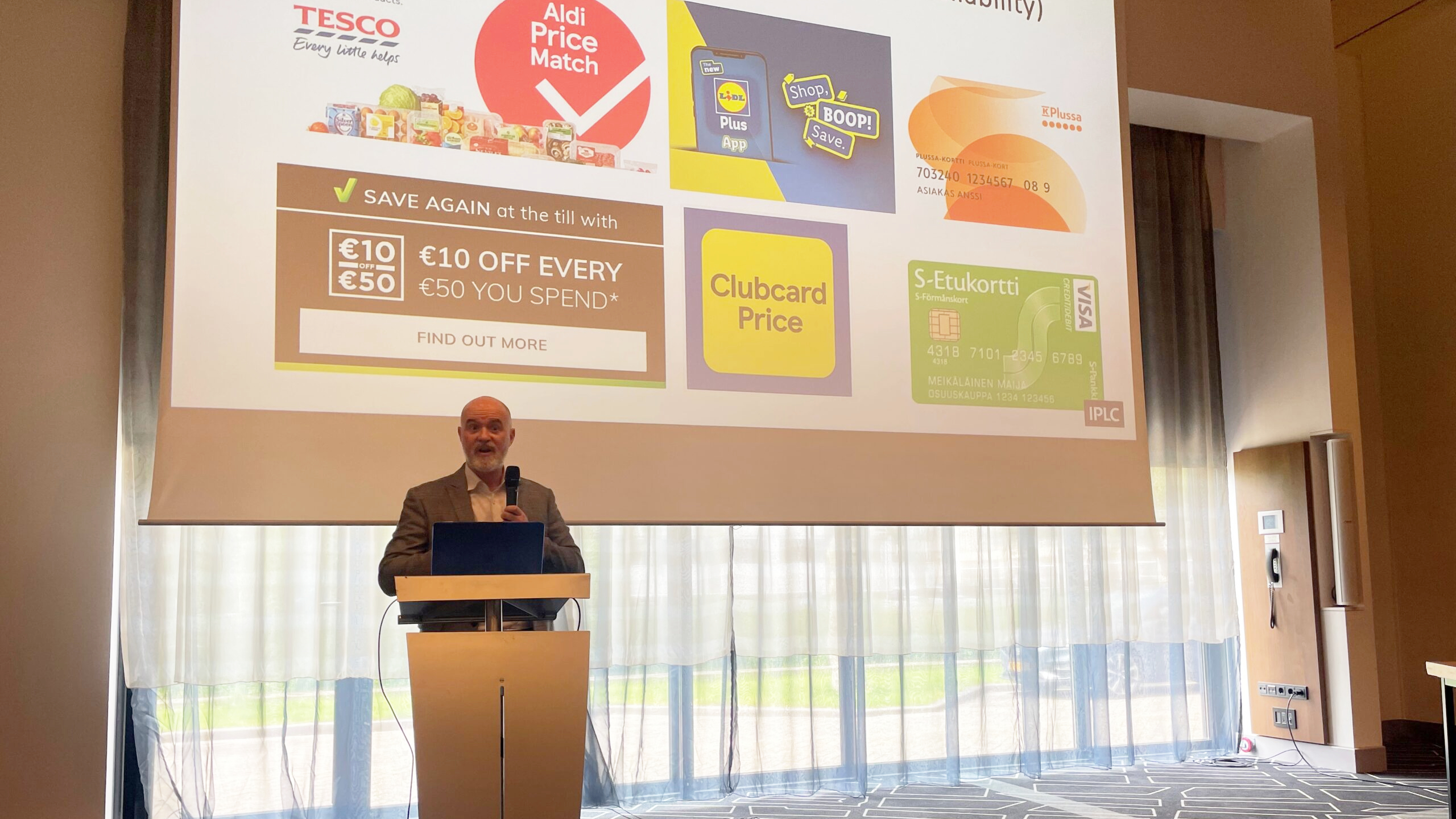 Malachy O'Connor presenteert de resultaten van het onderzoek The Price is Right? van IPLC. Foto: Distrifood