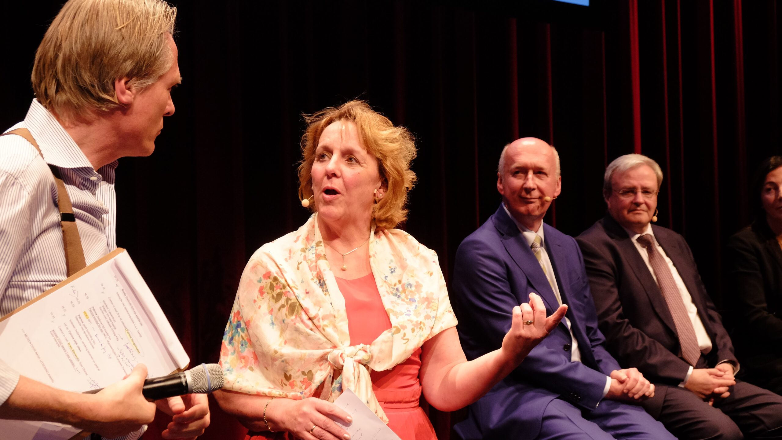 Vakcentrum-directeur Patricia Hoogstraaten in gesprek met Jort Kelder. Foto: Distrifood