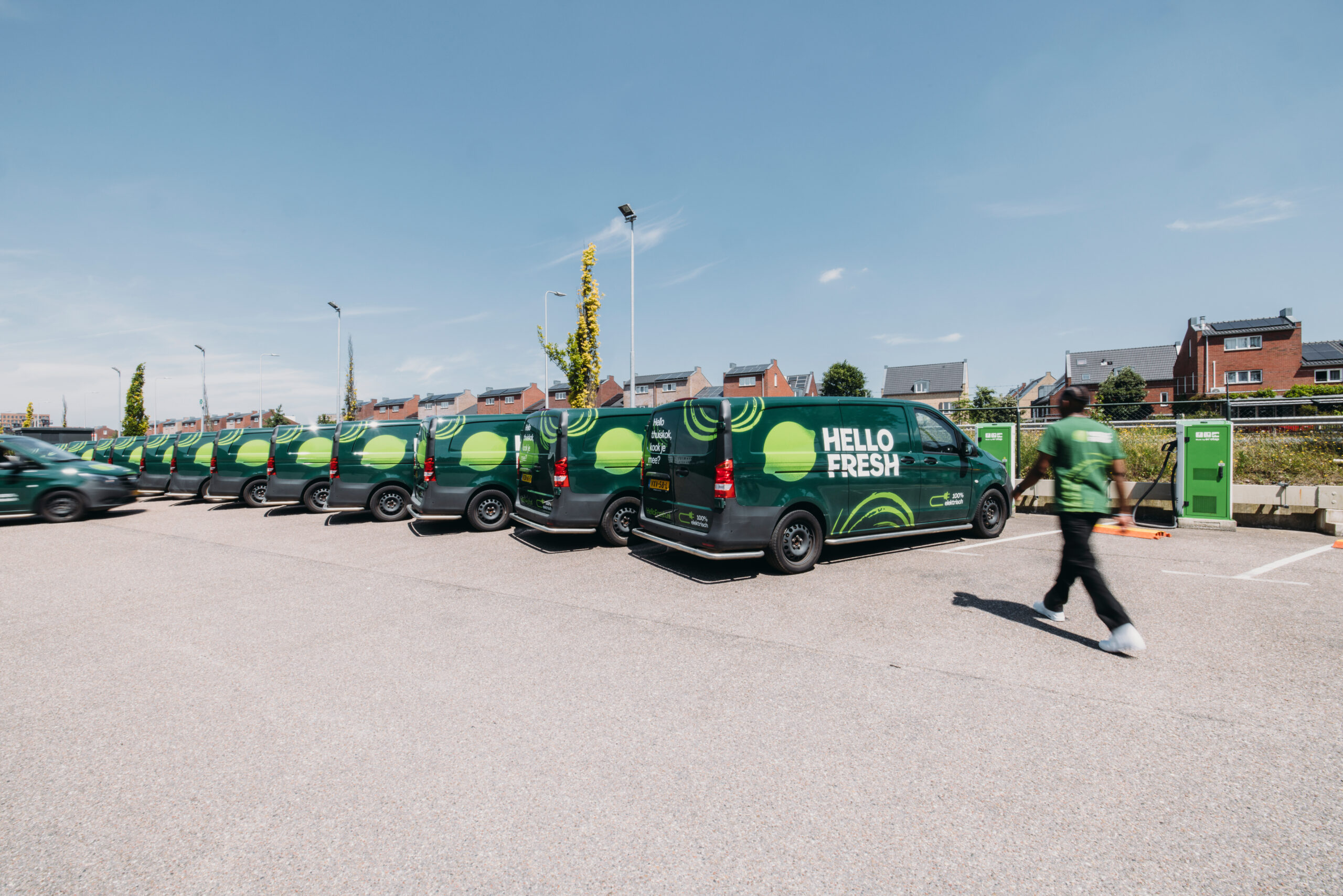 Een wagenpark van HelloFresh. Foto: Eva Bloem