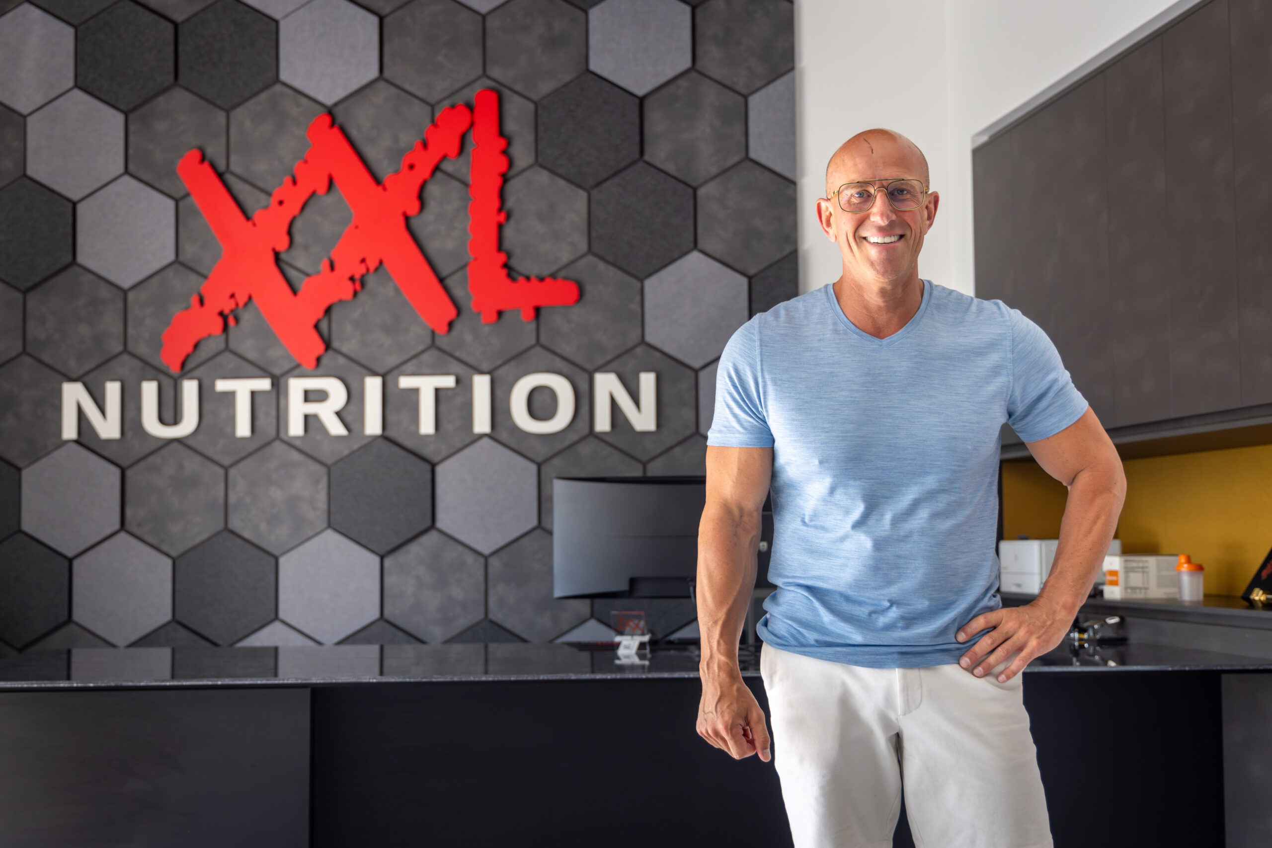 René van der Zel op het hoofdkantoor van XXL Nutrition in Deurne. Foto: Koos Groenewold
