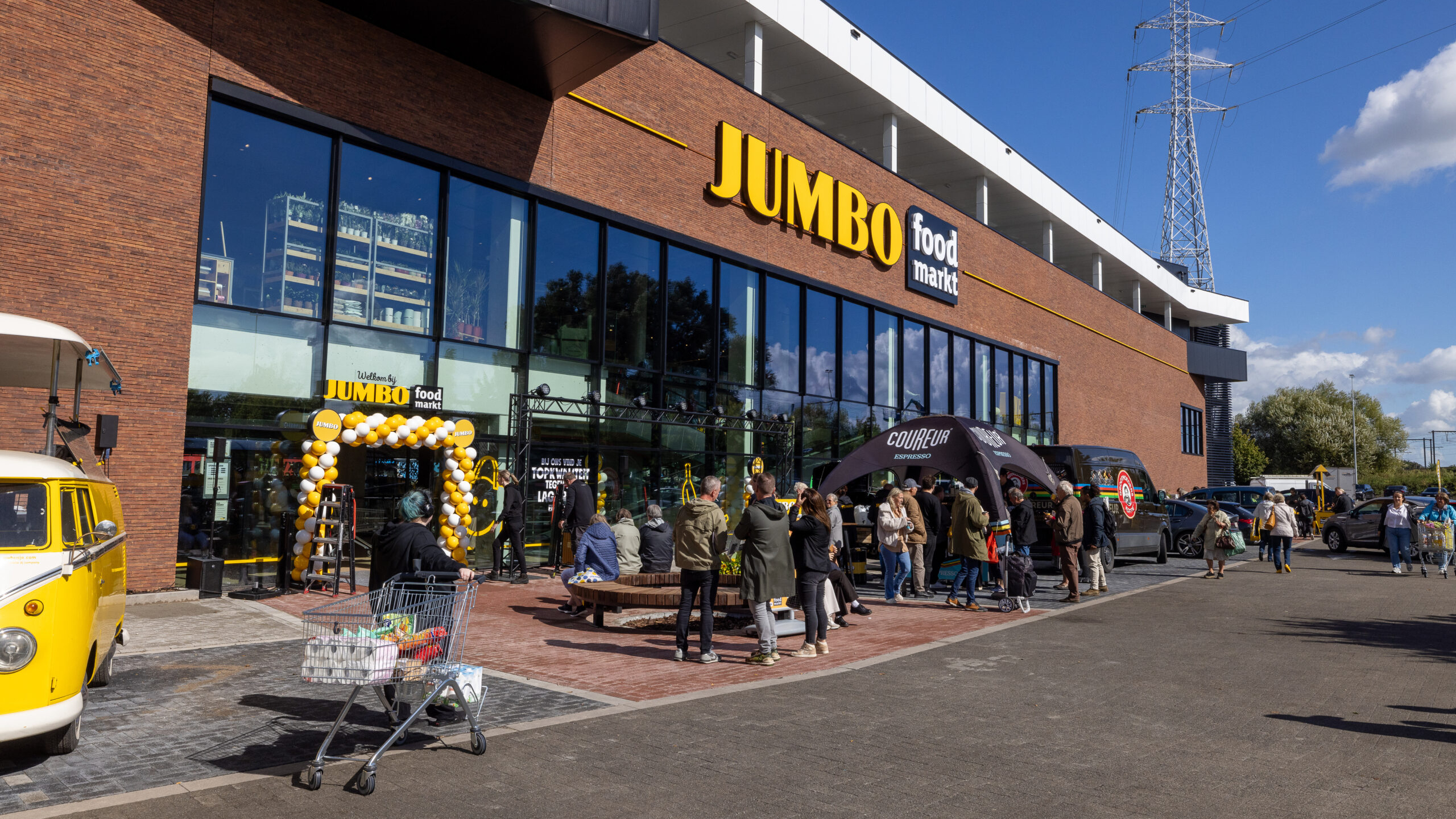 Jumbo breidt het aantal winkels in België steeds verder uit. De Foodmarkt in Gent geldt als het paradepaardje. Foto: Peter Roek