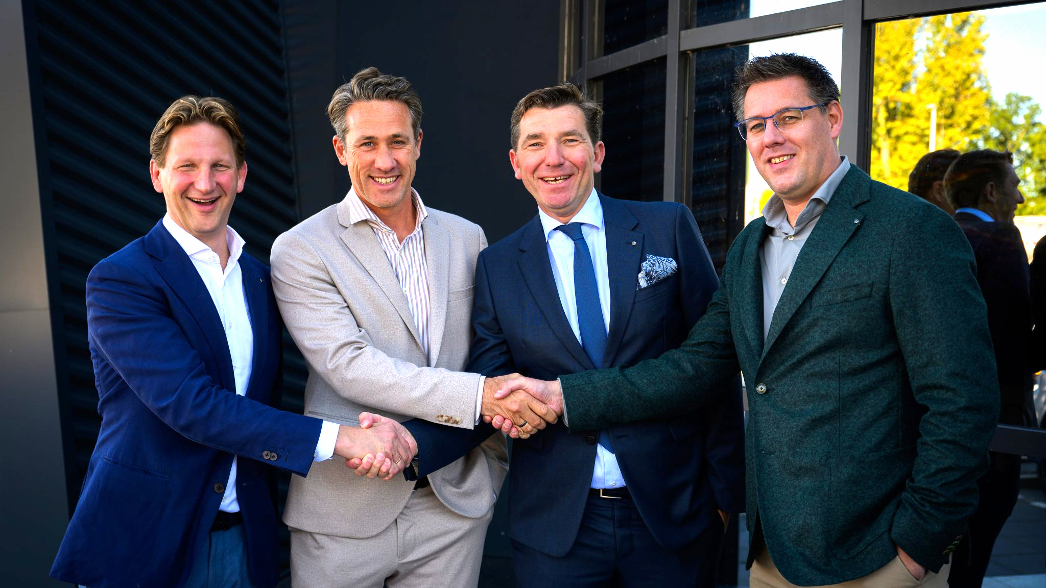 Konings-Zuivel en Euro Fresh Foods slaan de handen ineen. Foto: Heylen Group