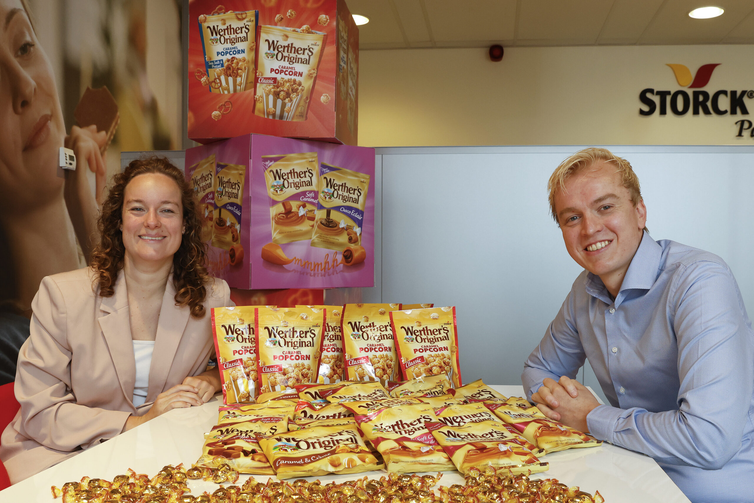 Kim van den Wittenboer en Casper Roskam van Storck zien veel potentie in de bakcampagne van  Werther's Original. 