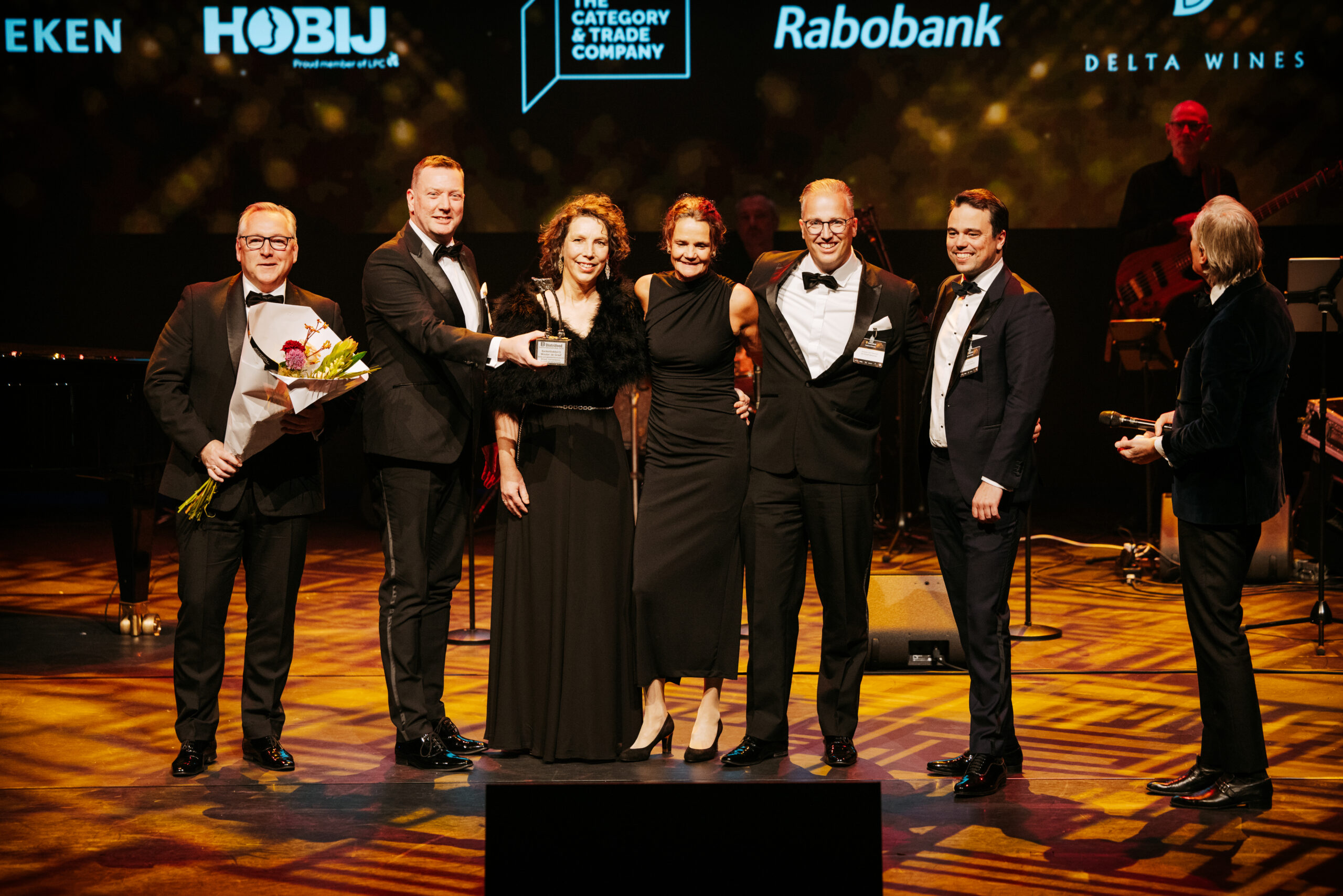 Frank Cornelissen (Account Group Manager), Marco van Wijk (Marketing Manager), Christel van Zalk (International Category Development Manager), Marry Berkhout - de Koning (Account Group Manager), Jacques van Diermen (Commercieel Directeur Benelux) en Aart de Graaf (Commercieel Directeur Europa).