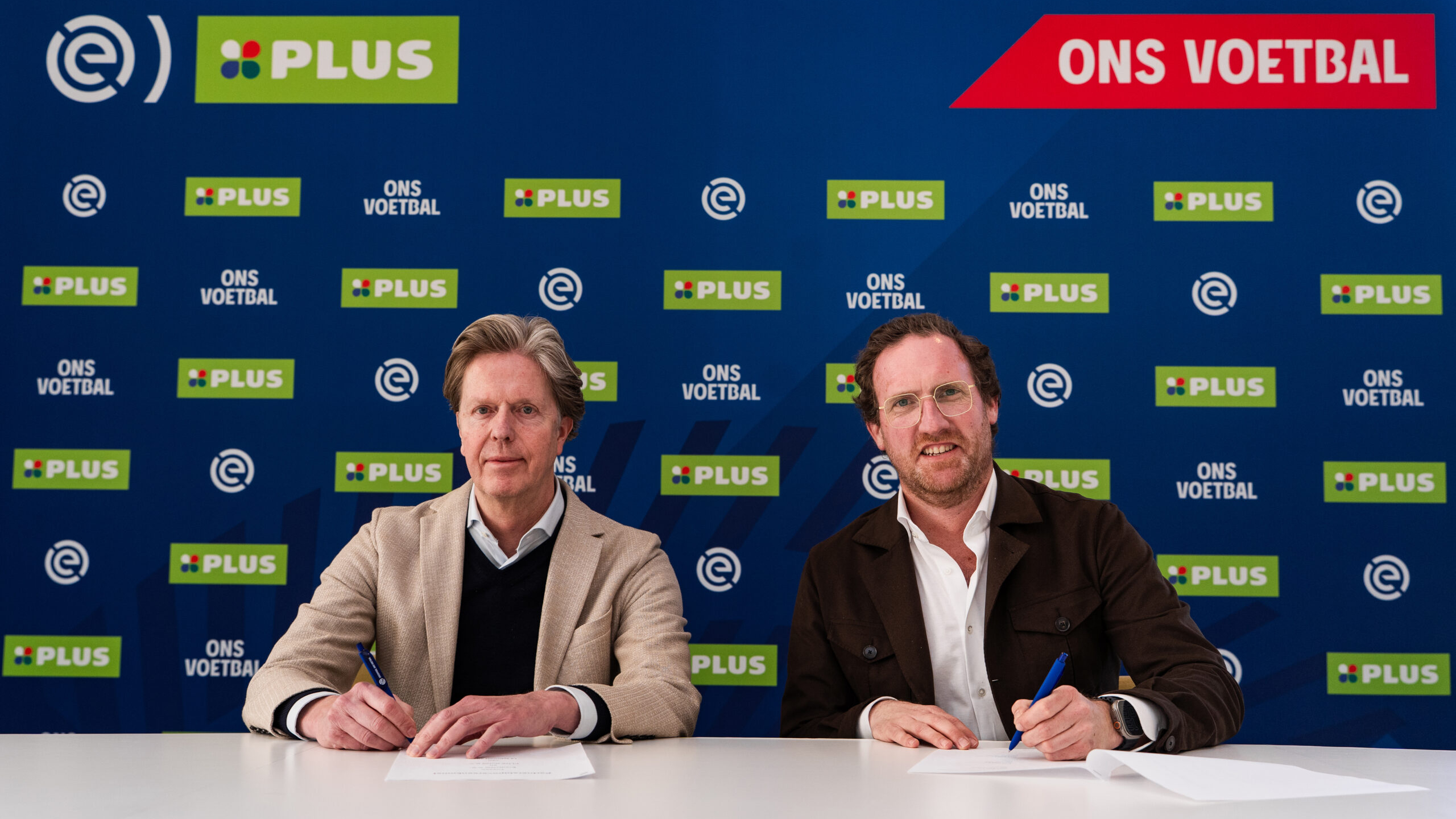 Jan de Jong (Eredivisie) en Henk van Harn (Plus). Foto: Plus