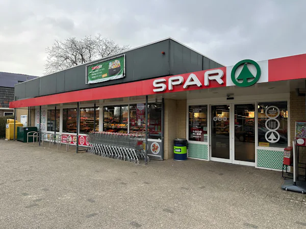 Spar Doornenburg in zwaar weer, noodkreet in speciale flyer