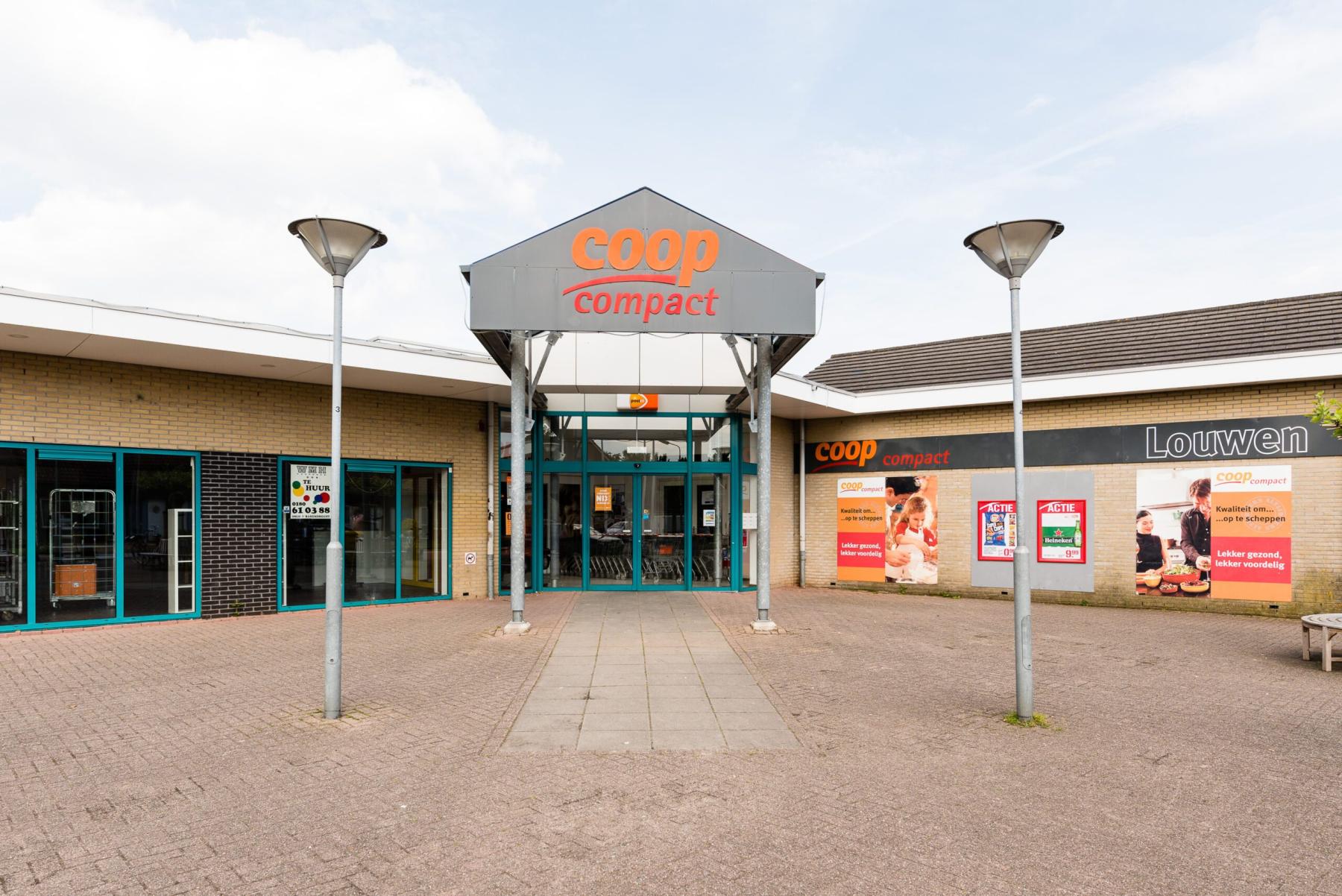 Gesloten CoopCompact Goudswaard. Foto: Waardevoorjegeld.nl