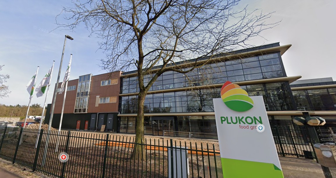 Het hoofdkantoor van Plukon in Wezep. Foto:: Google Maps