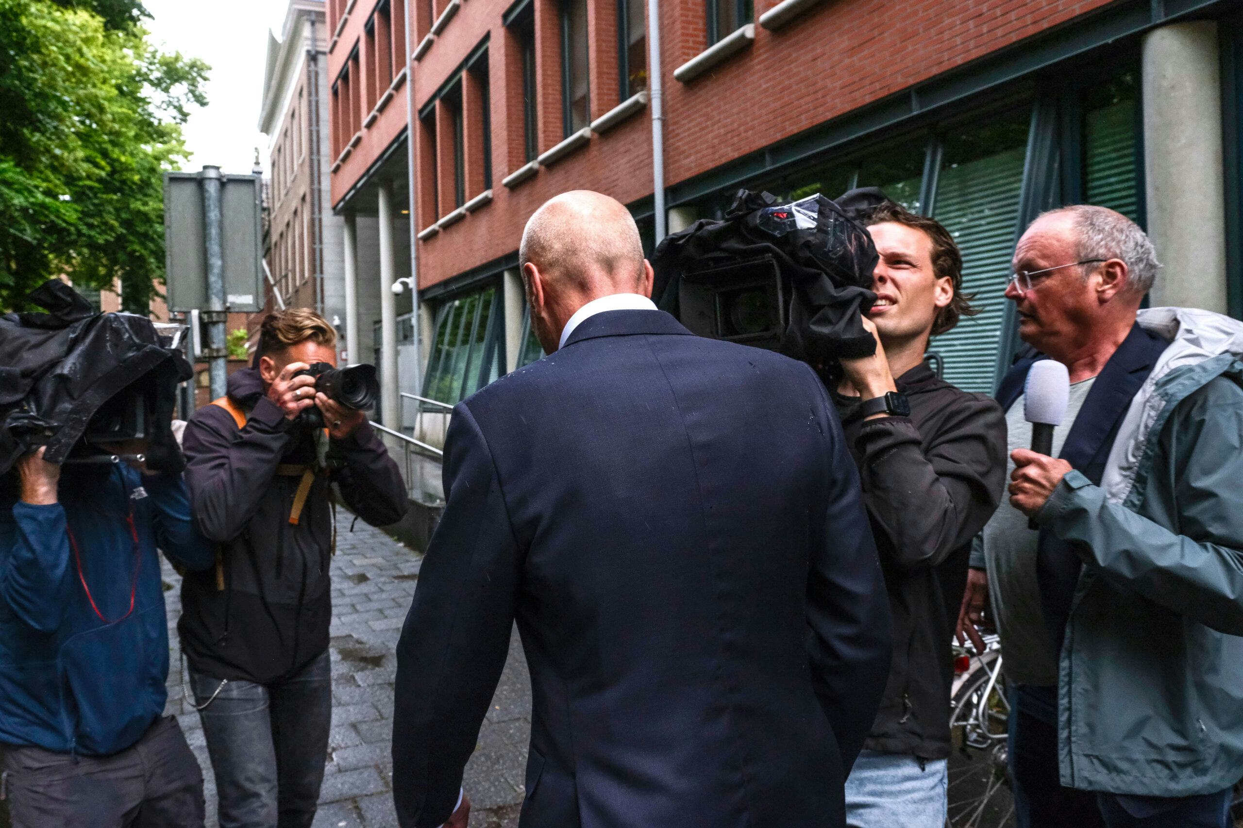 Grote belangstelling van de media voor de zaak Frits van Eerd. Foto: Jan Willem van Vliet