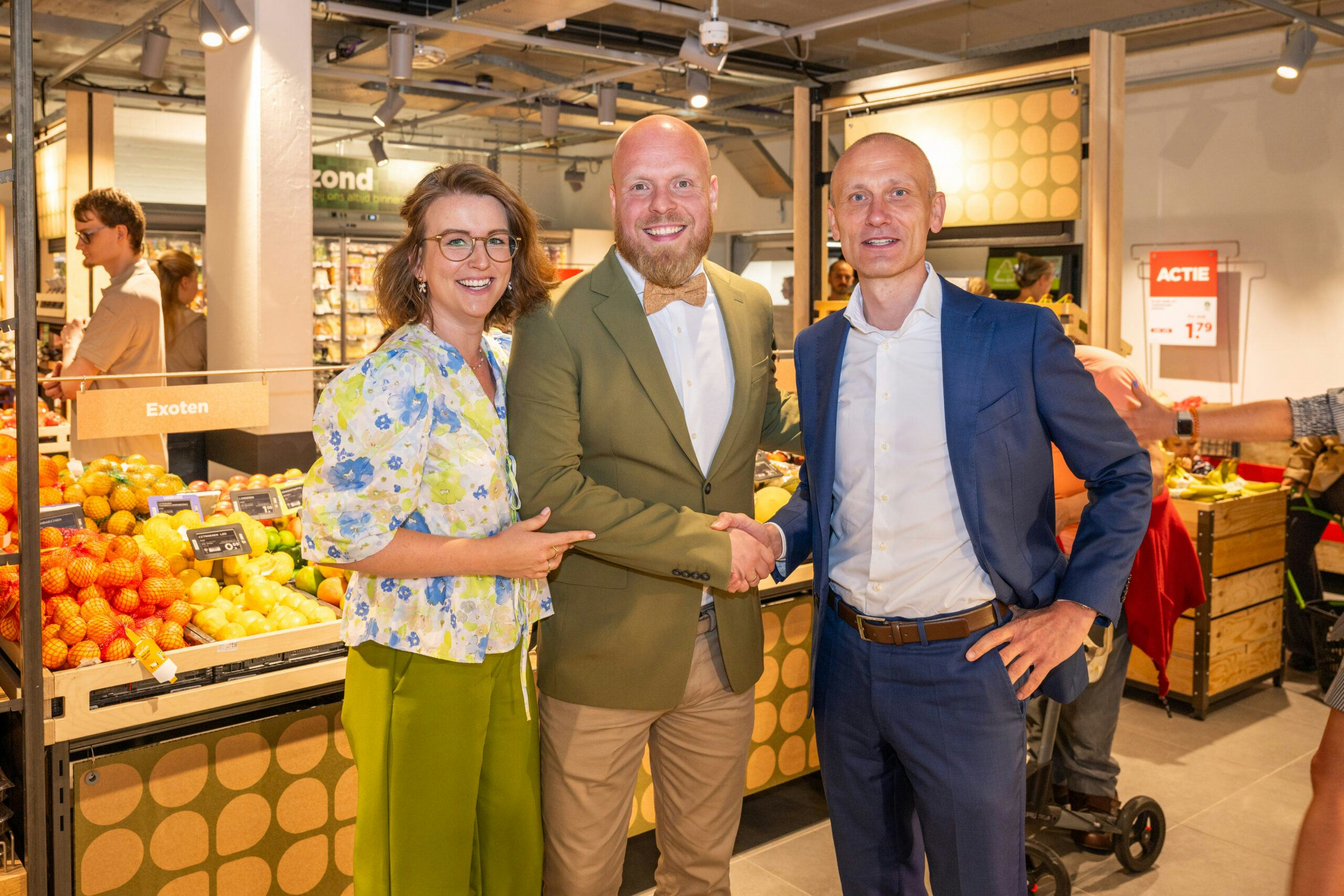 Natascha en Michael de Bruijn met Aart van Haren. Foto: Plus