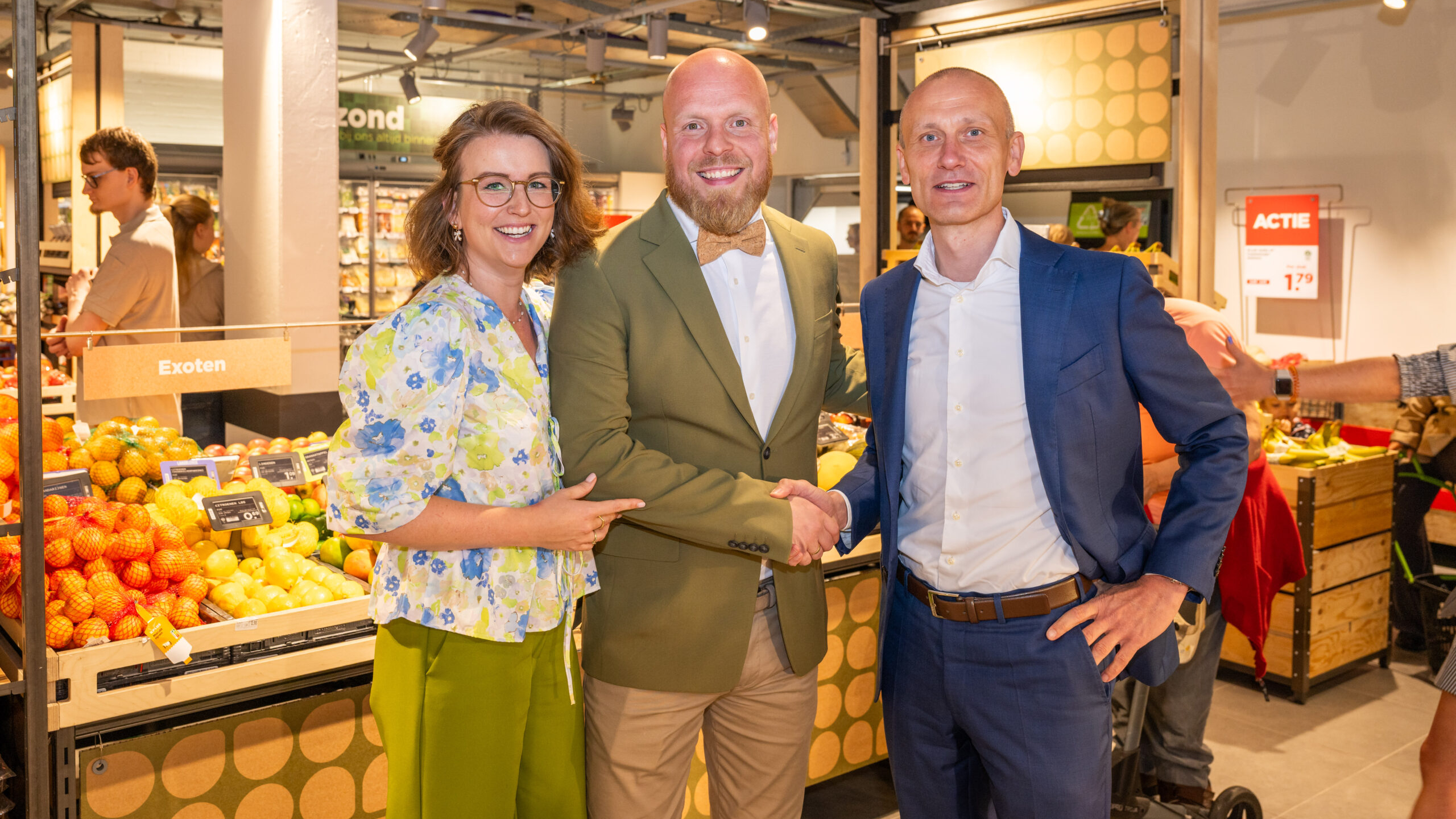 Natascha en Michael de Bruijn met Aart van Haren. Foto: Plus