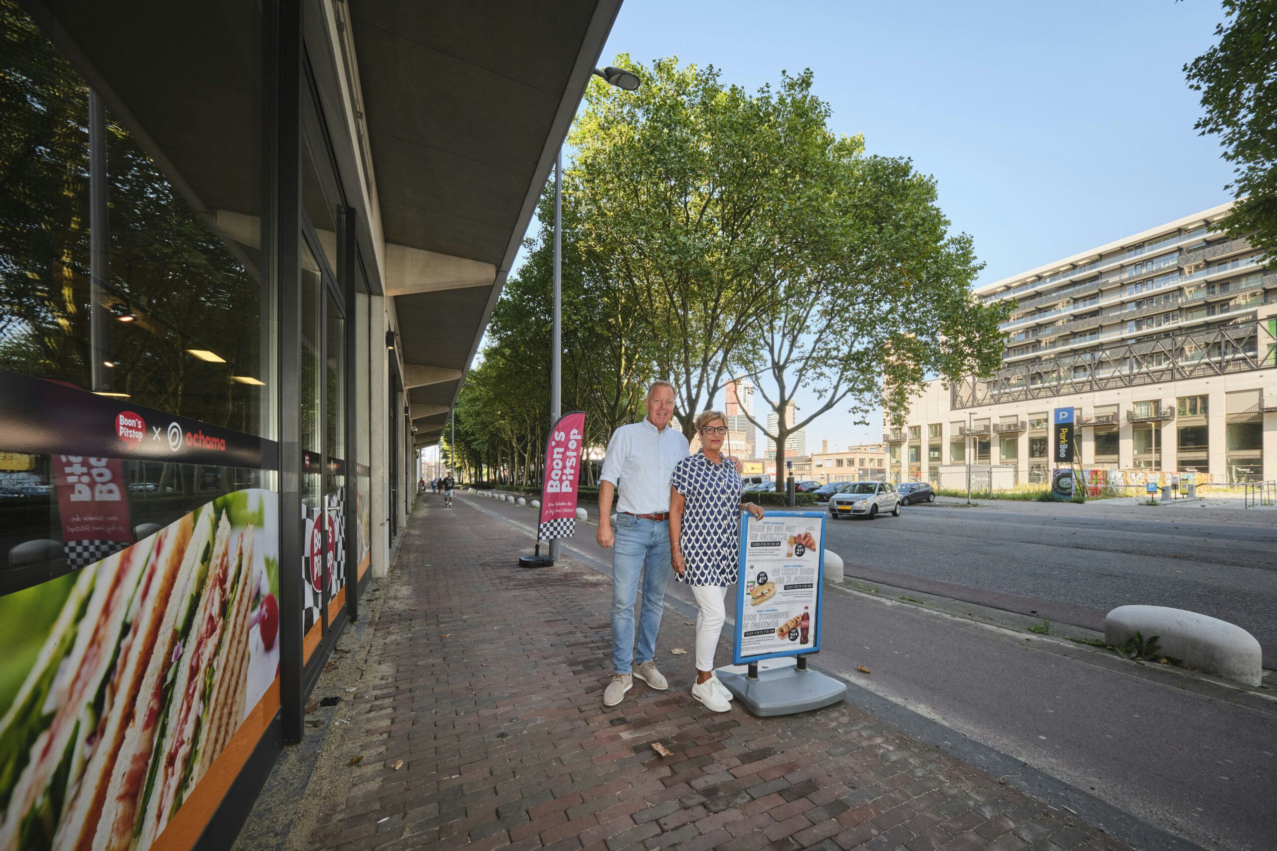 Alfred en Ingrid van den Bos van Boon's Pitstop in Rotterdam. Foto: Fred Libochant Fotografie