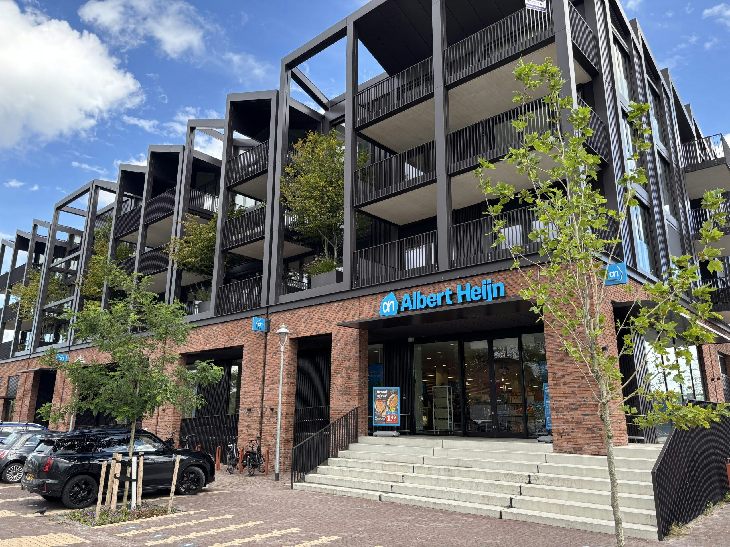 De Albert Heijn in Muiden. Foto's: Supermarkt & Ruimte