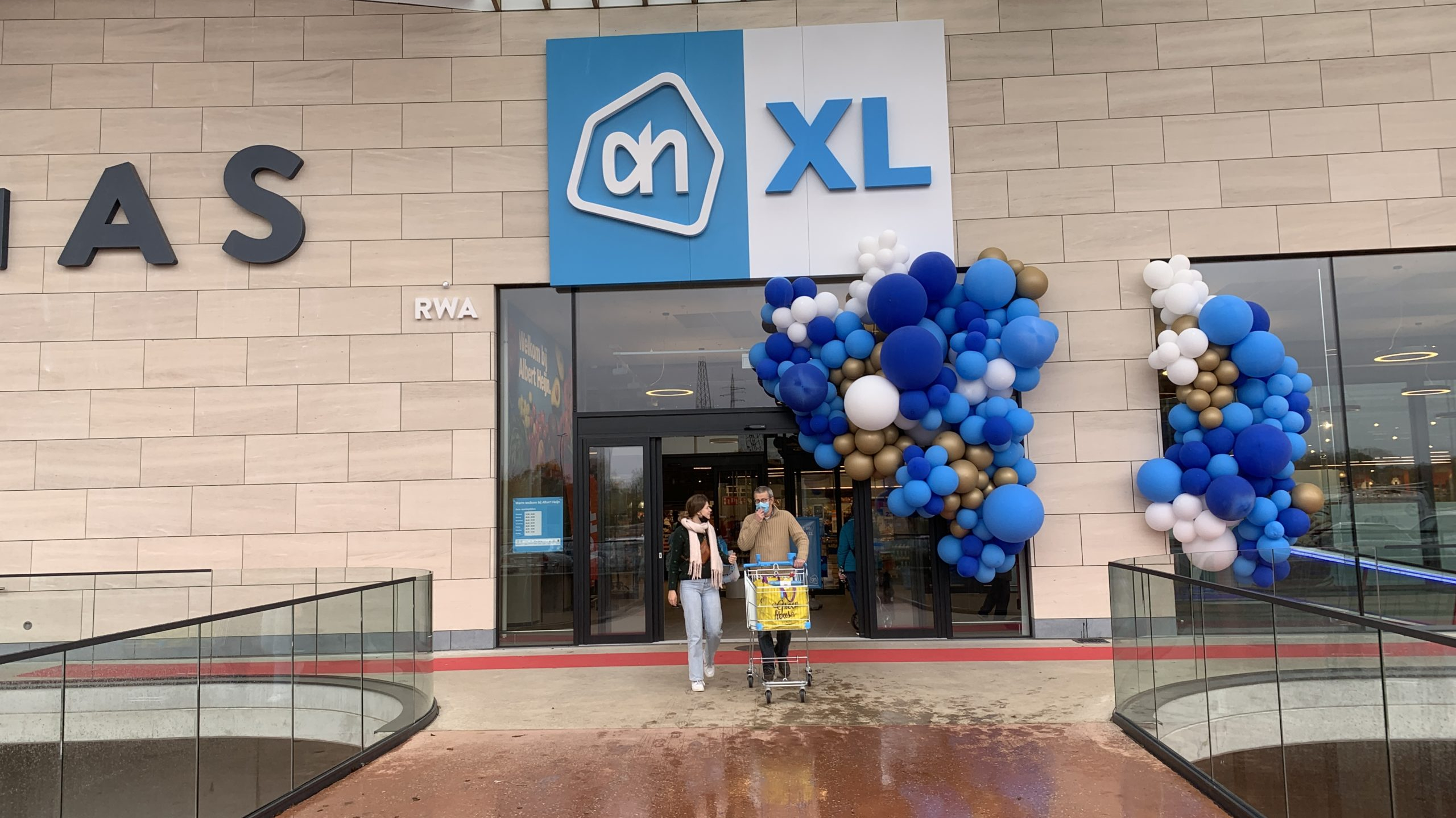 Archieffoto Distrifood: De ingang van de AH XL in Mechelen