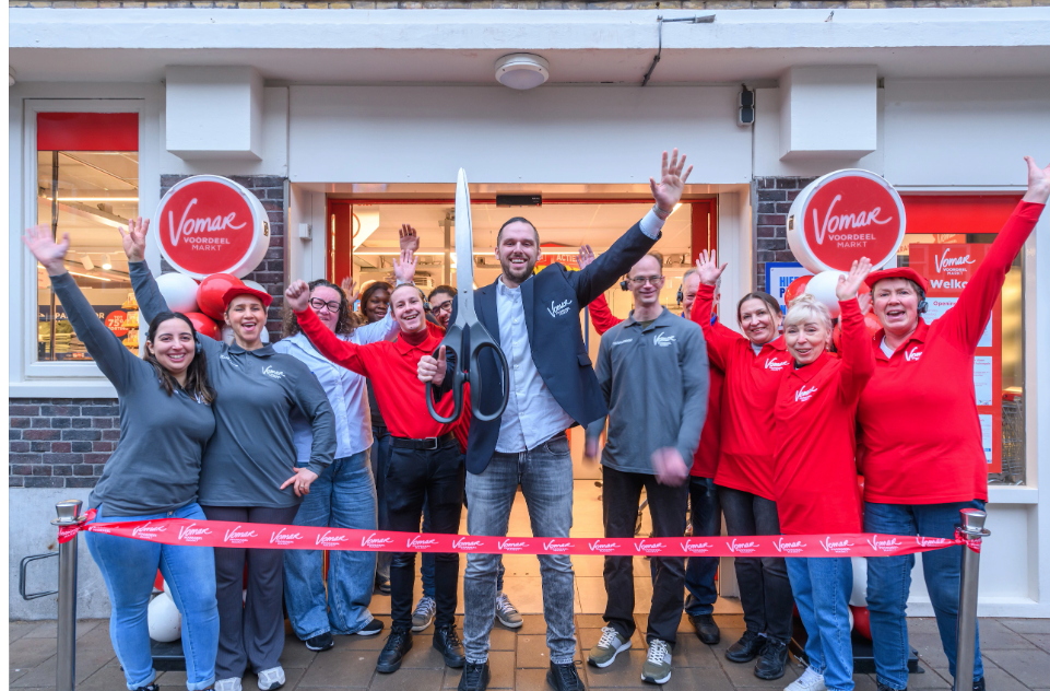 De Vomar aan de Niersstraat in Amsterdam tijdens de opening. Foto Vomar