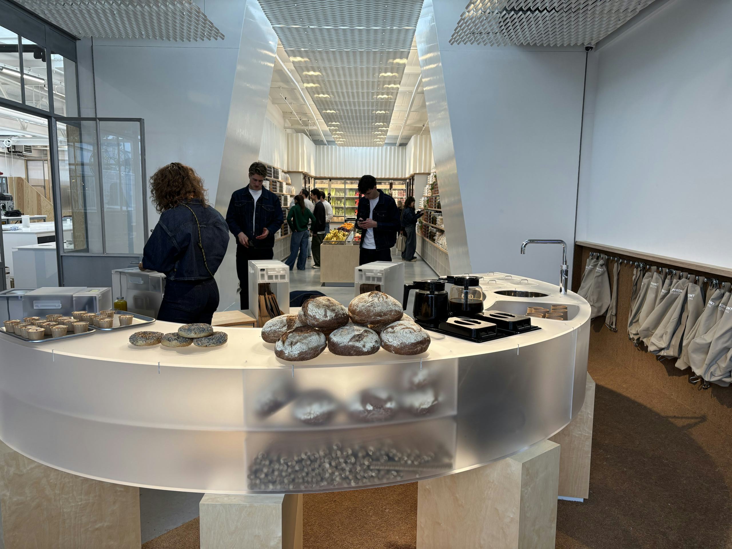 Het betaalplein in de winkel van Upfront. Foto: Distrifood