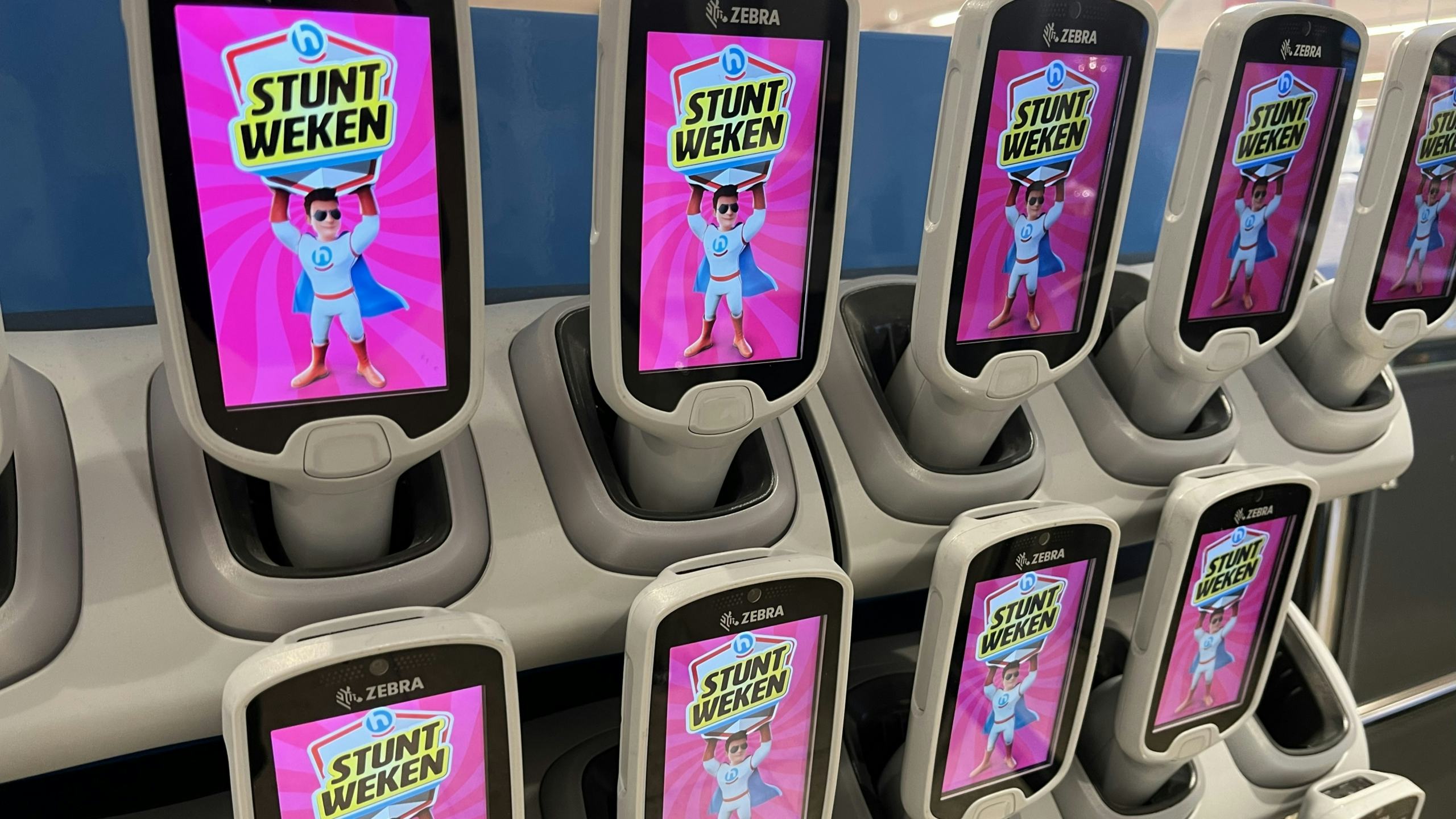 Handscanners Hoogvliet. Foto: Distrifood