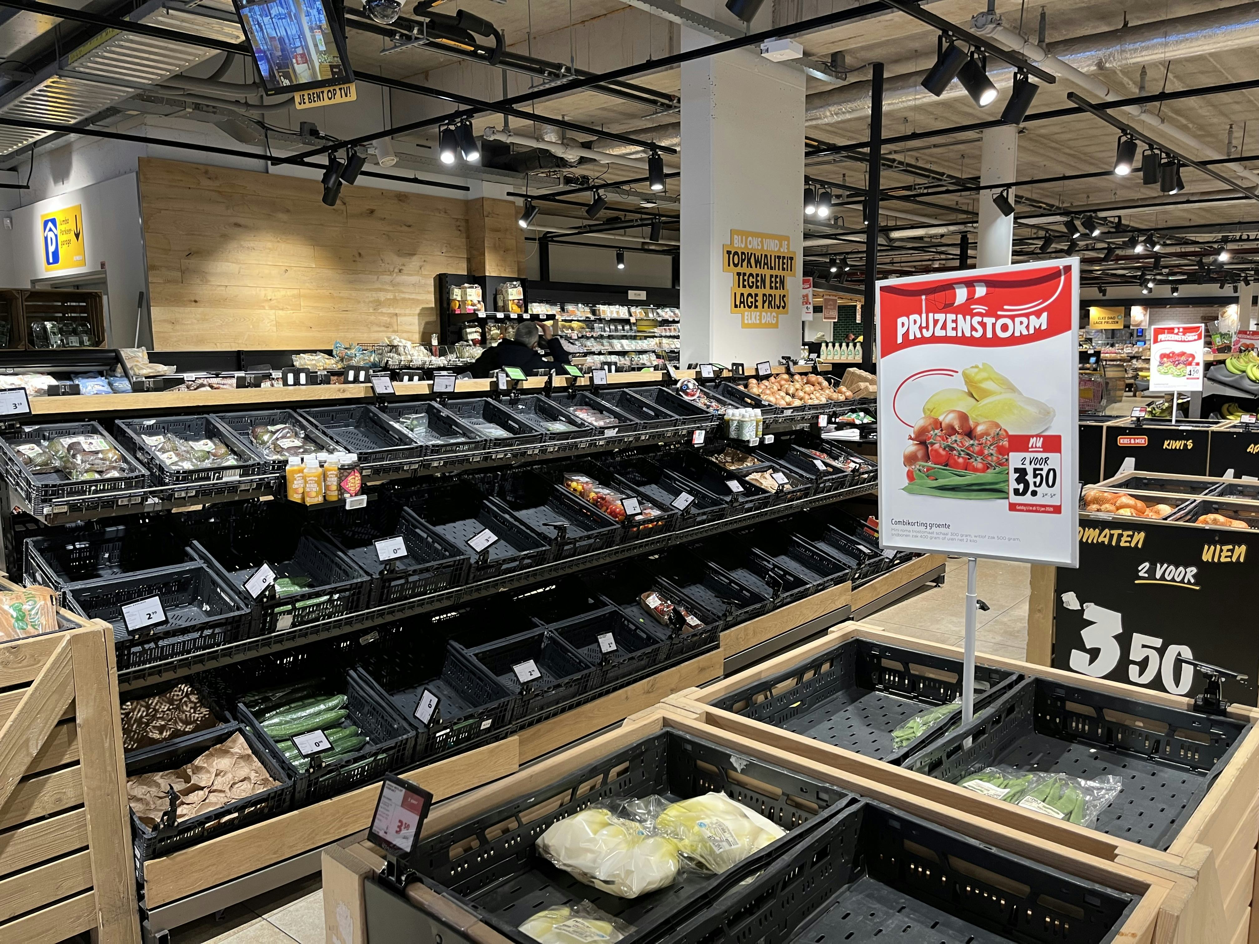 Jumbo Merelstraat Utrecht heeft in de ochtend van 7 januari 2026 lege schappen. Foto: Distrifood
