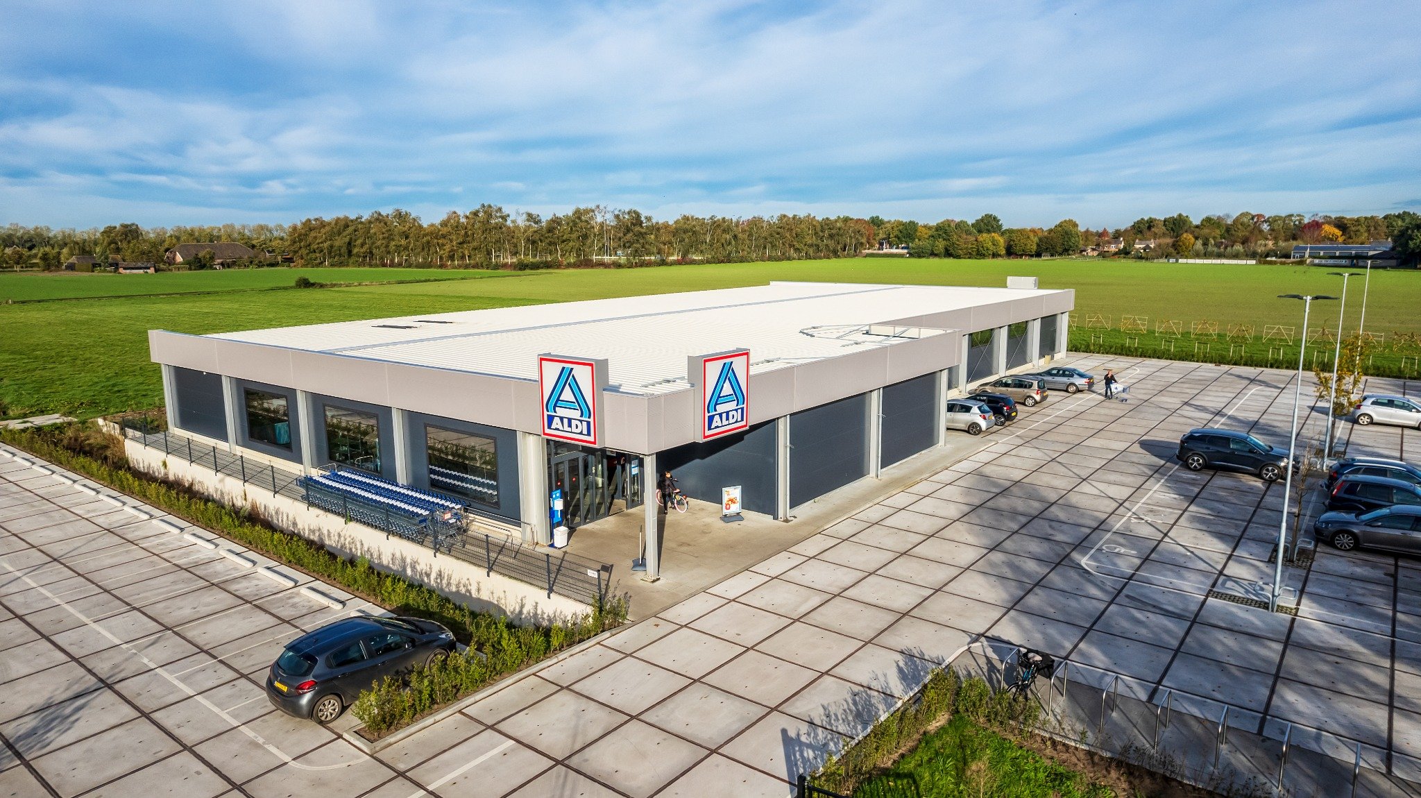 Het exterieur van een tijdelijke Aldi. Foto: Neptunus