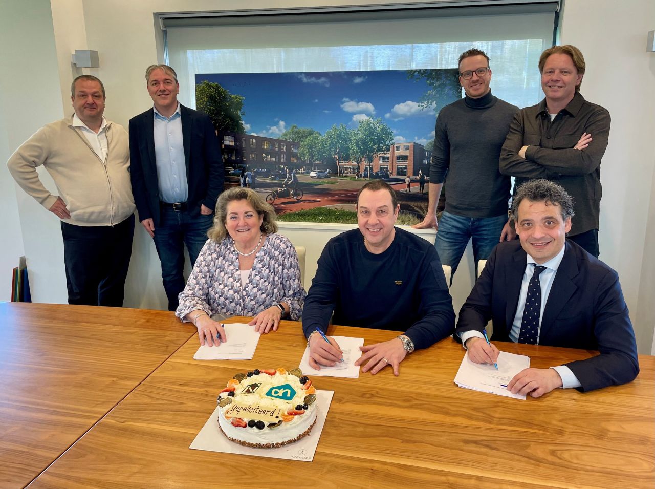 Boven: Franchisenemer Freek Lindeman, Bart Righarts (Netjes Beheer), franchisenemer Thijs Berkvens, Wouter Kromkamp (vastgoedadviseur Macellum). Onder: Wilma Schoonderbeek (Netjes Beheer) franchisenemer Peter Lindeman en wethouder Adam Elzakalai. Bron Linkedin.