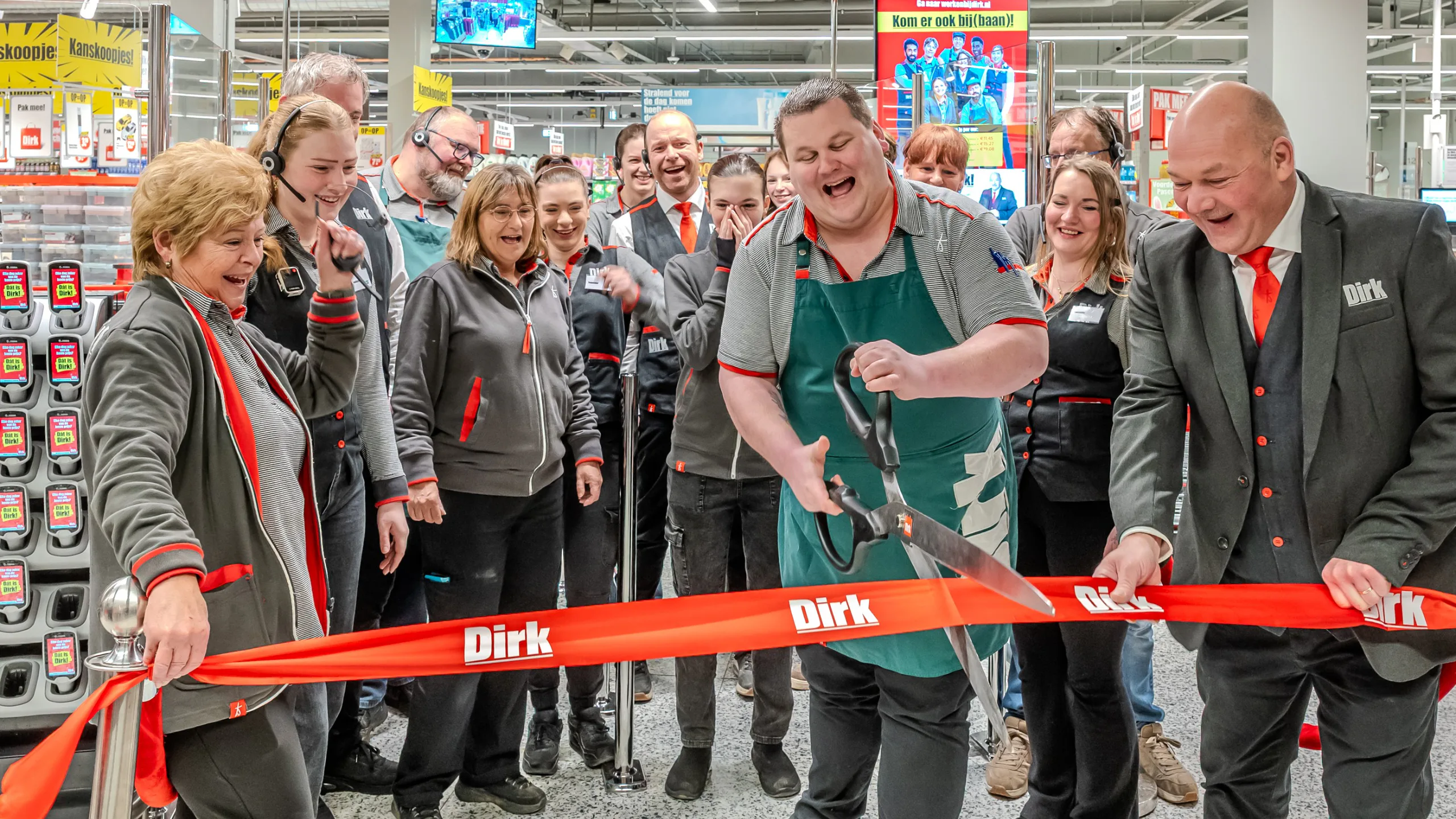 De heropening van de Dirk aan de Langegracht in Leiden. Foto: Dirk