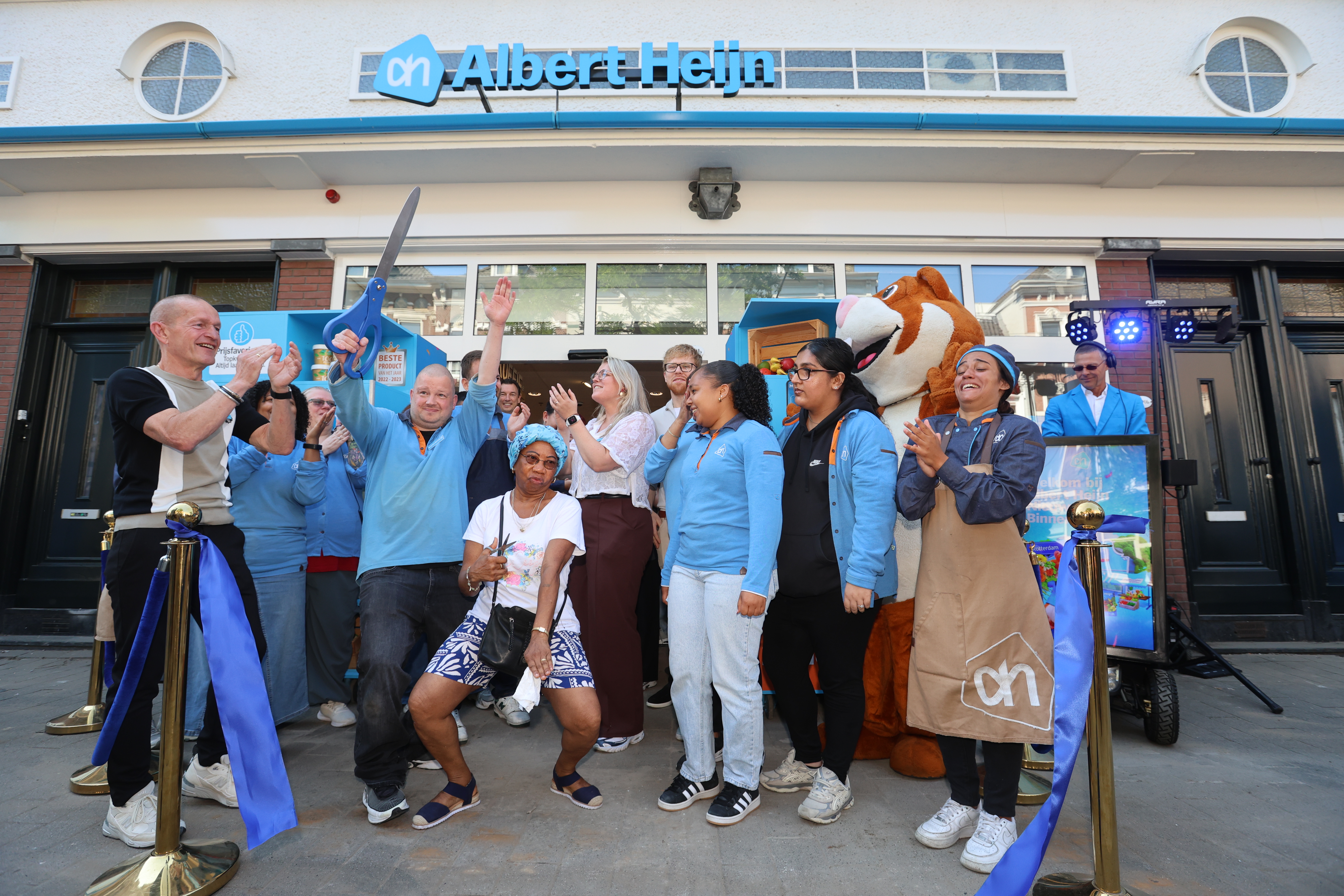 De feestelijke heropening van de oudste AH-supermarkt. Foto: Dennis Wisse.