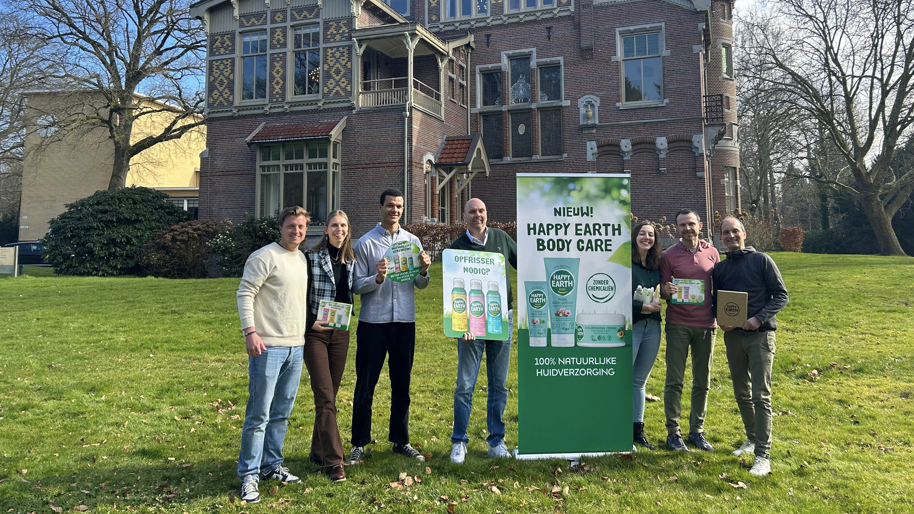 Het team van Happy Earth. Foto: Happy Earth
