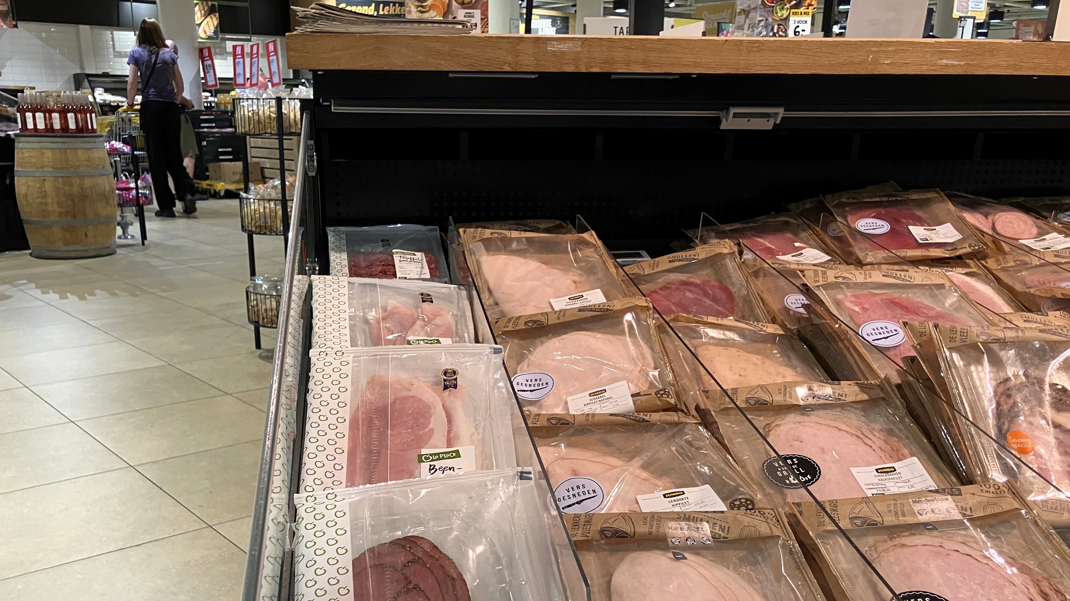 Vleeswaren van La Place bij een Jumbo. Foto: Distrifood